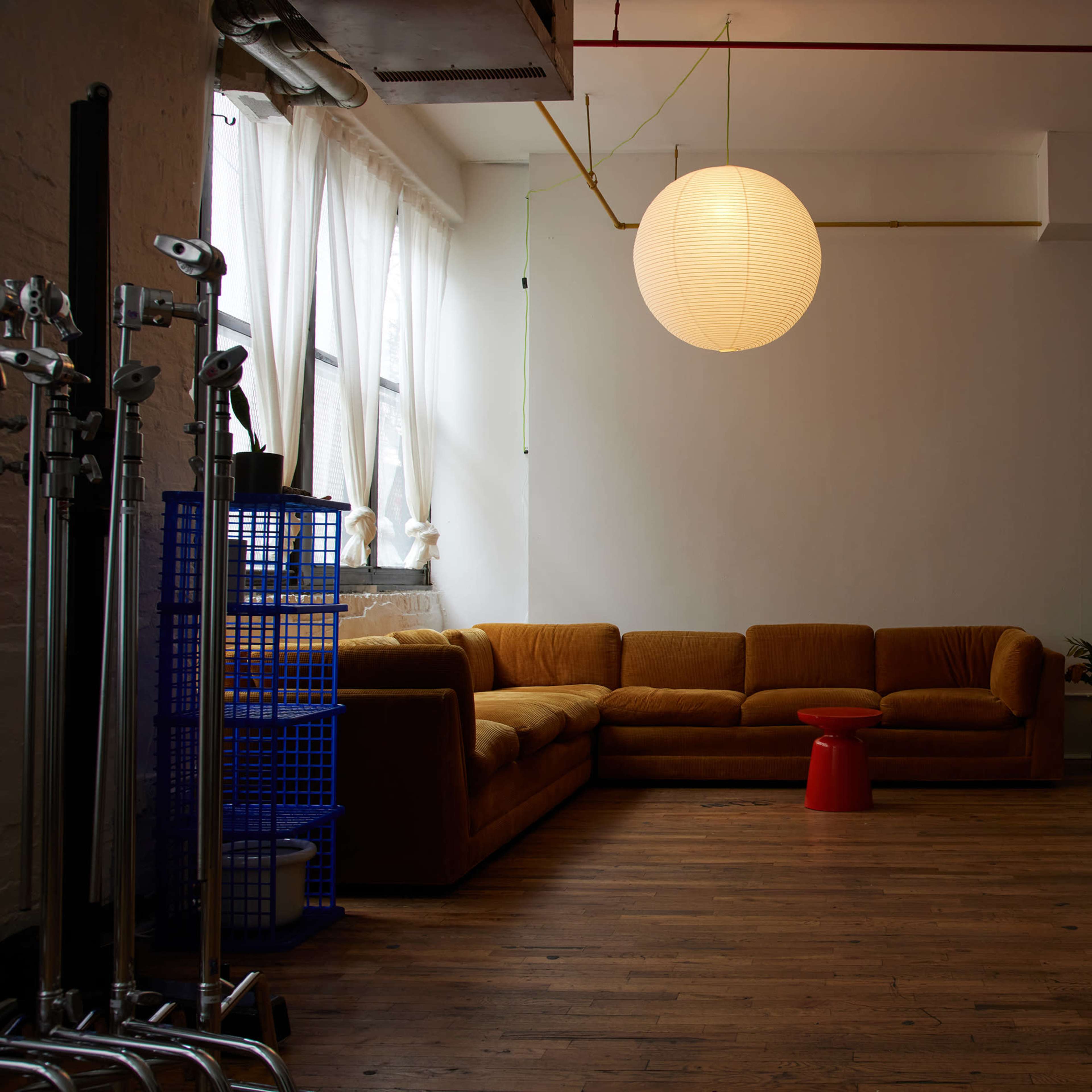 Easy Access Photo Studio with Private Bathroom and Chill Client Lounge! Image in Bushwick, Brooklyn, NY
