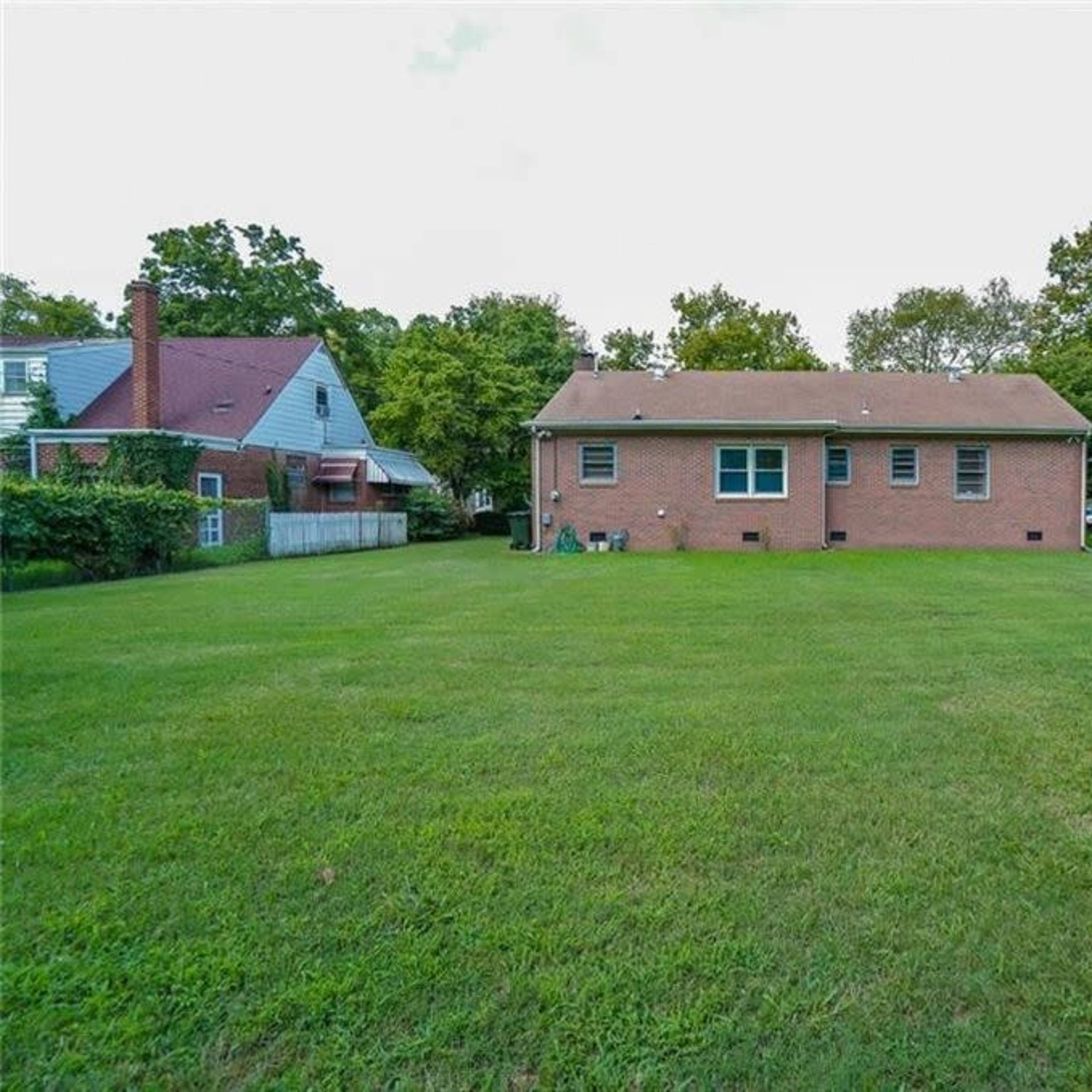 Mid Century Brick Rancher Vintage Time Capsule Home Image in Virginia Union, Richmond, VA