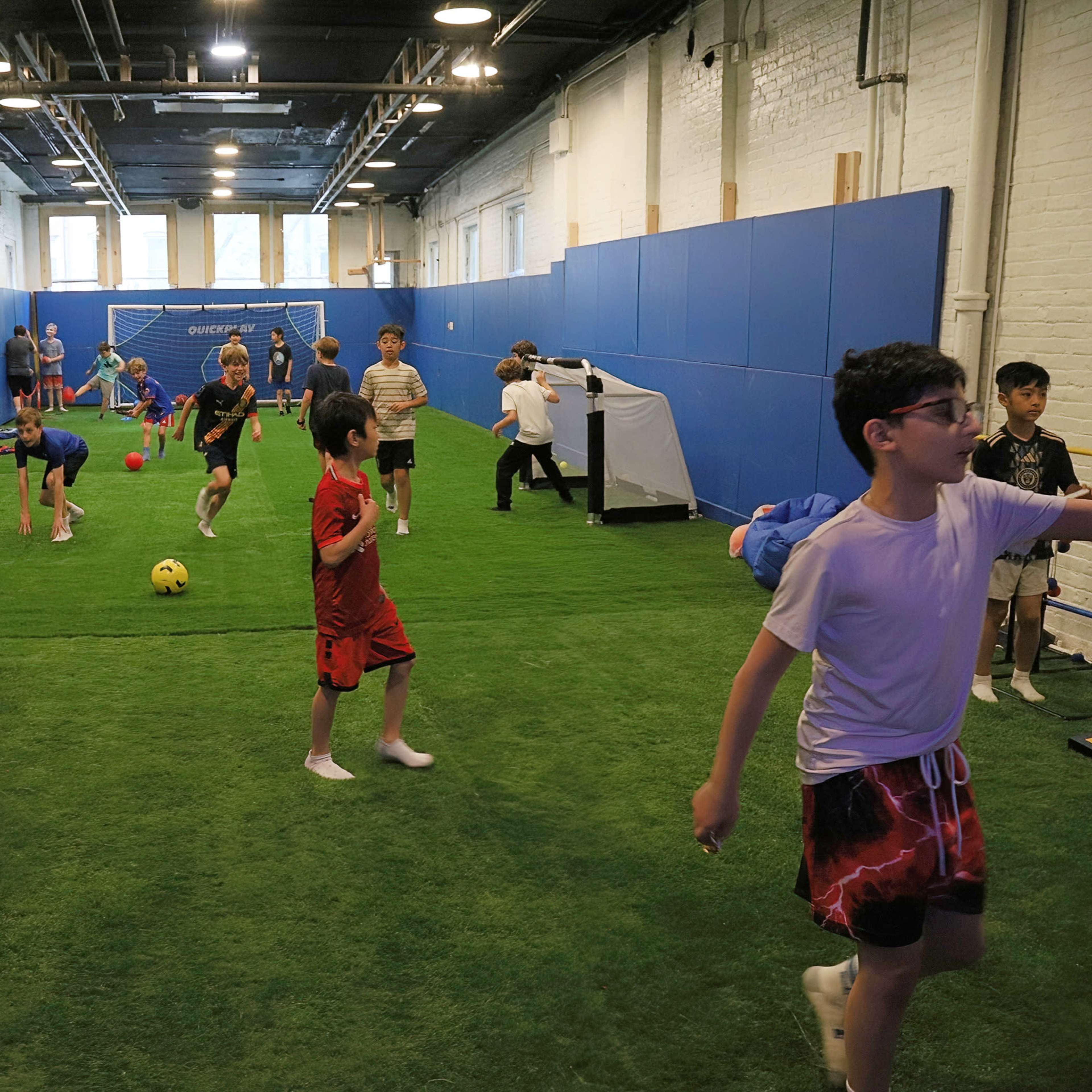 Indoor Turf with Lounge area Image in Upper East Side, New York, NY