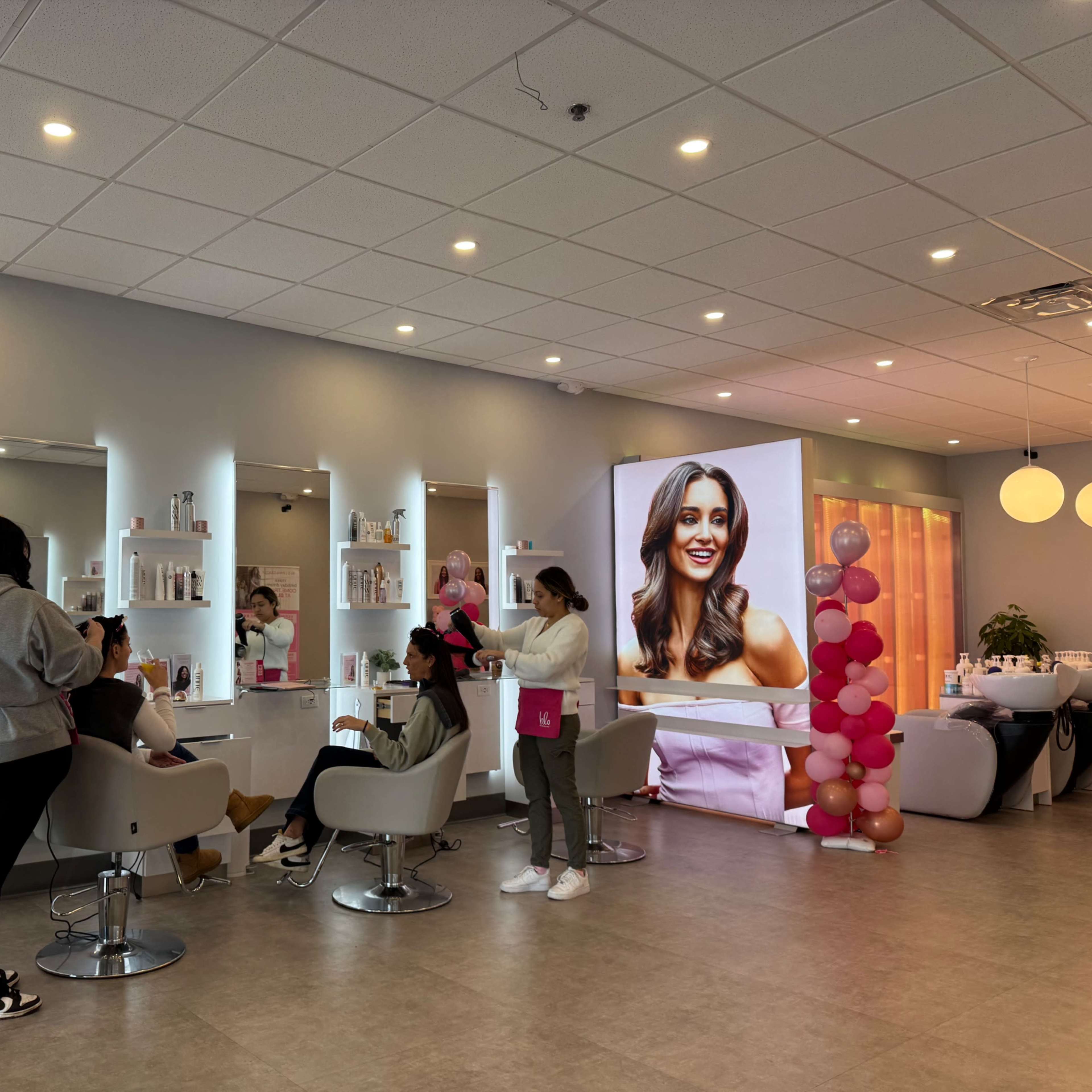 Chic Urban Beauty Studio with Modern Glam Vibes – Perfect for Events & Photoshoots Image in Orange Township, Lewis Center, OH