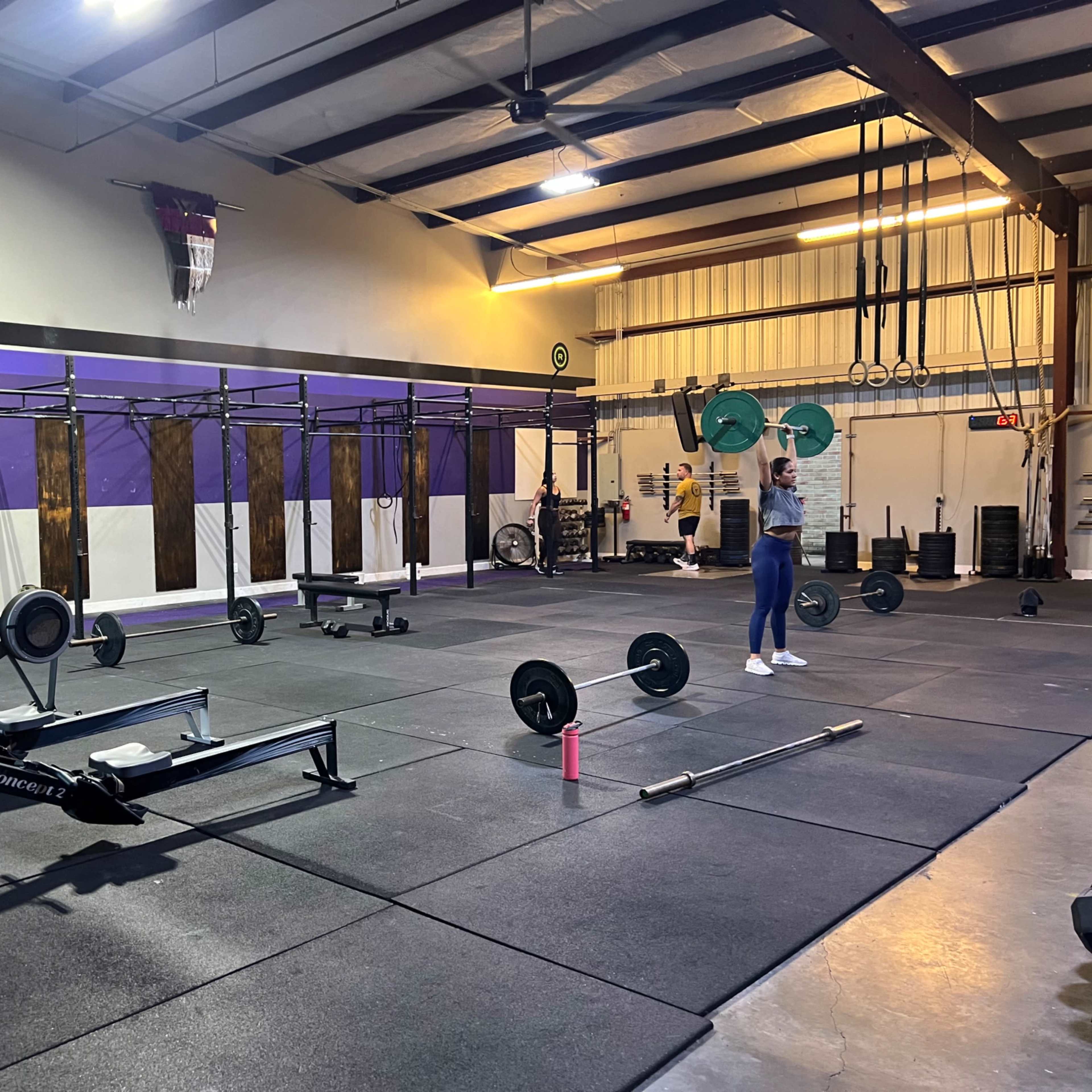 Crossfit / functional warehouse gym Image in Williamsburg Settlement, Katy, TX