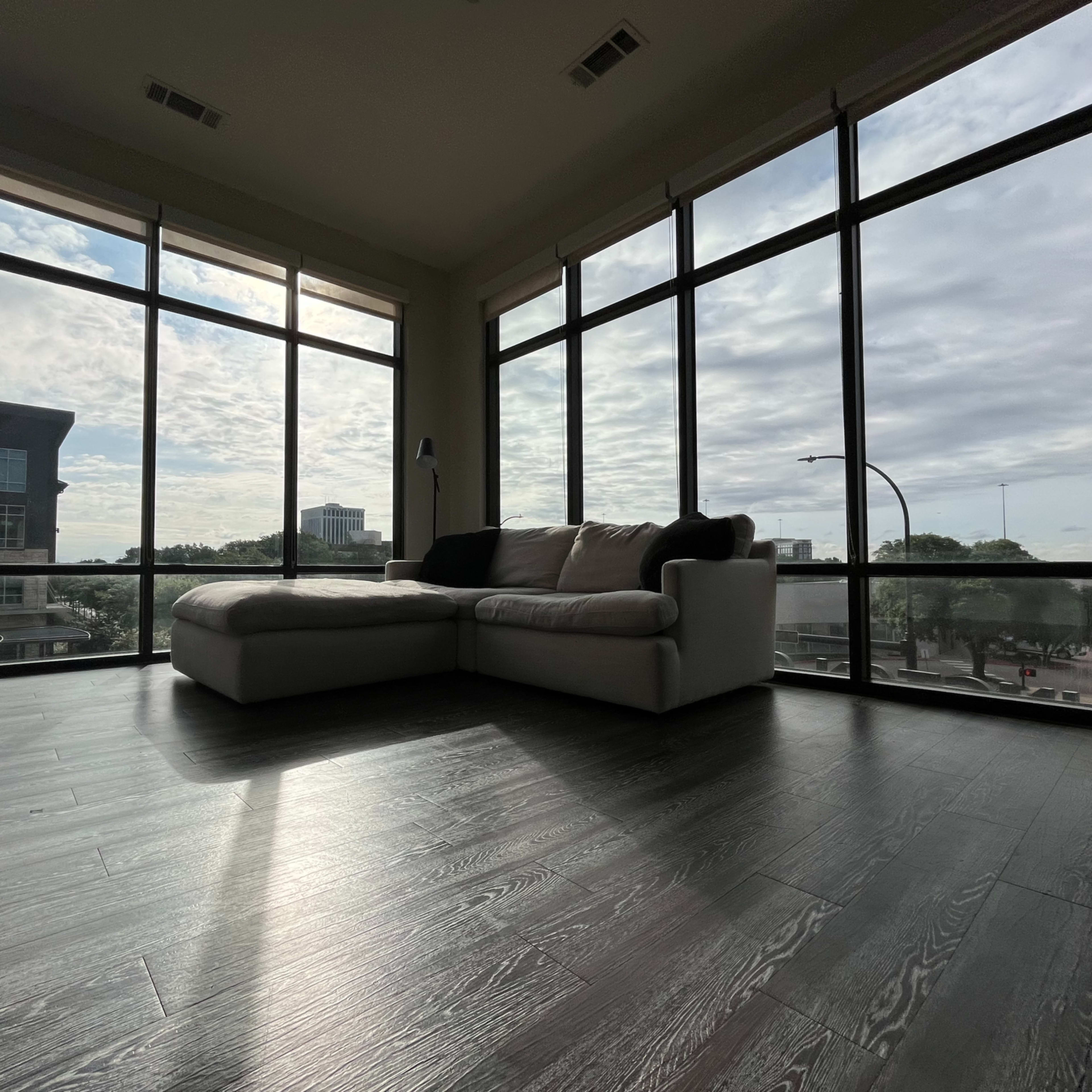 Penthouse Window Room Image in North Arlington, Arlington, TX