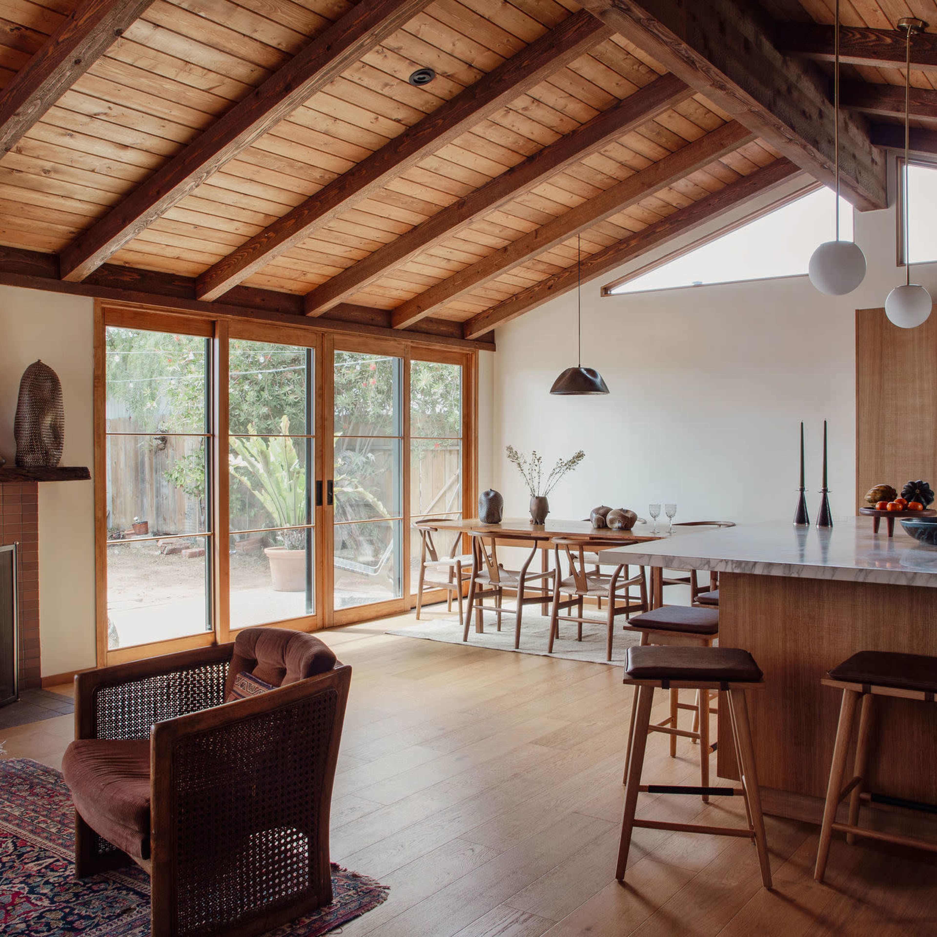 Artistic Mid-Century Modern Dream Space, Natural Light-Filled. Warm and Cozy Charm, High Ceilings & Skylights. Luxury Spa Feeling Bath Image in Clairemont, San Diego, CA