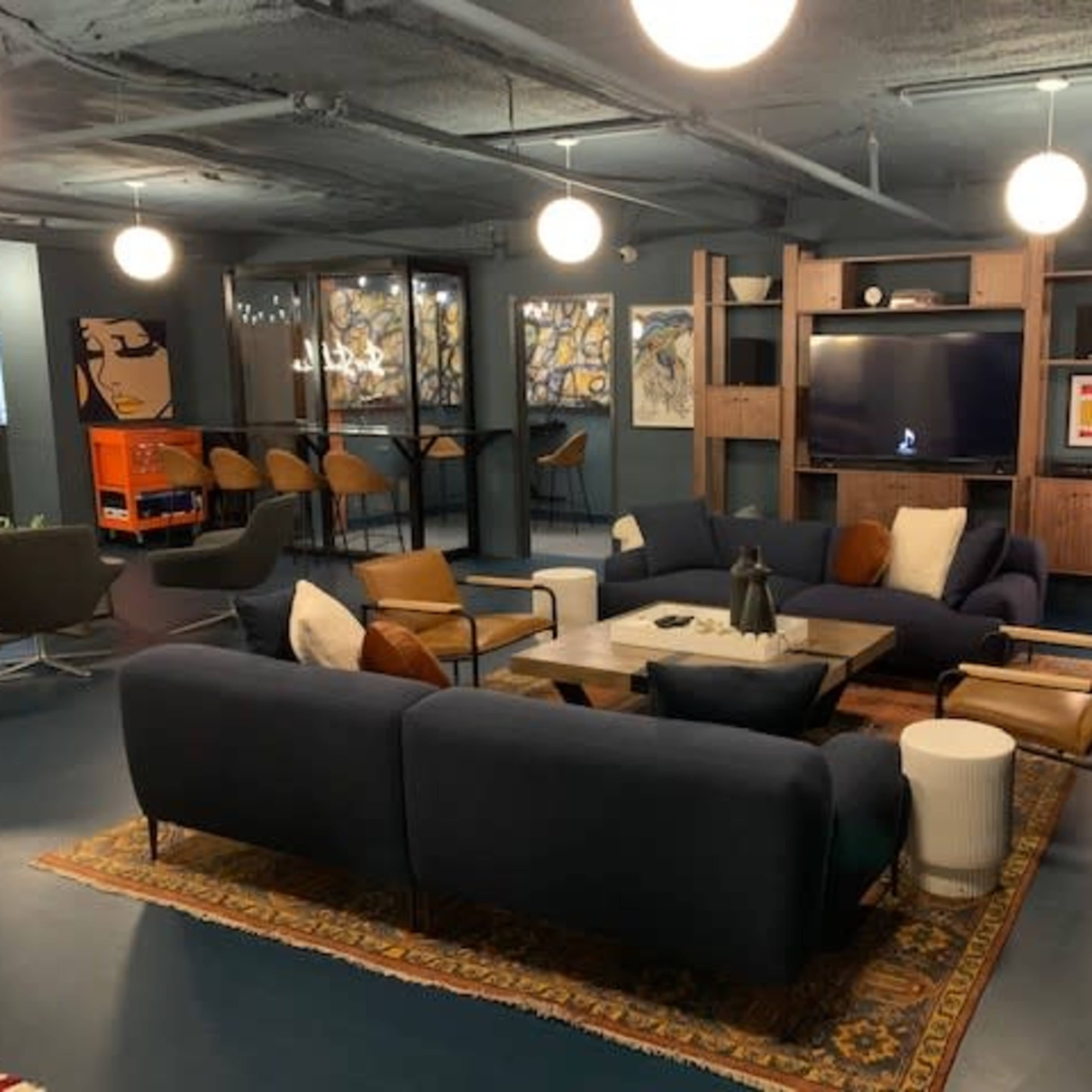 Savoy Starr Studio Image in Charlotte center city, Charlotte, NC