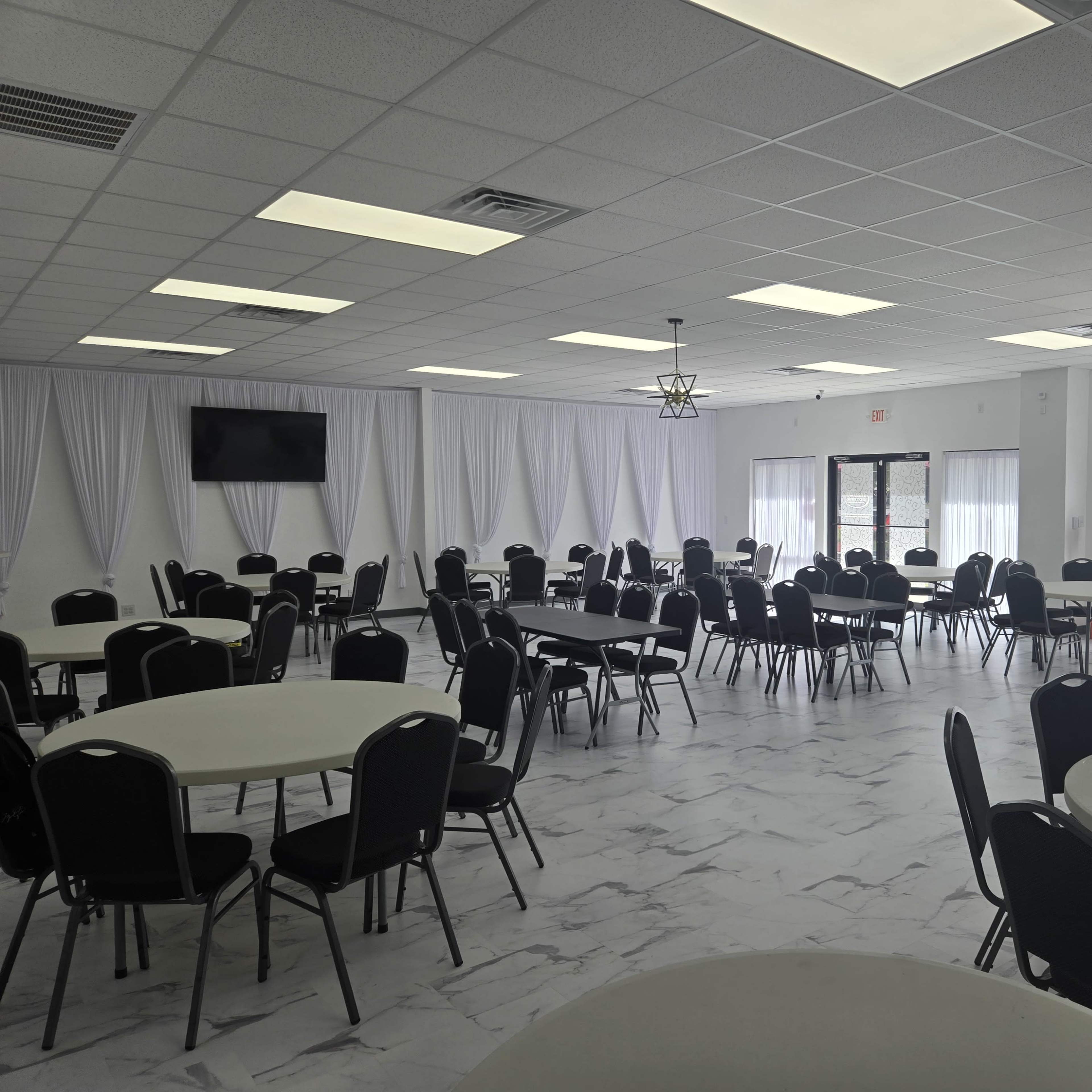 Urban Studio Open Floor Plan Image in Chatham Parkway, Savannah, GA