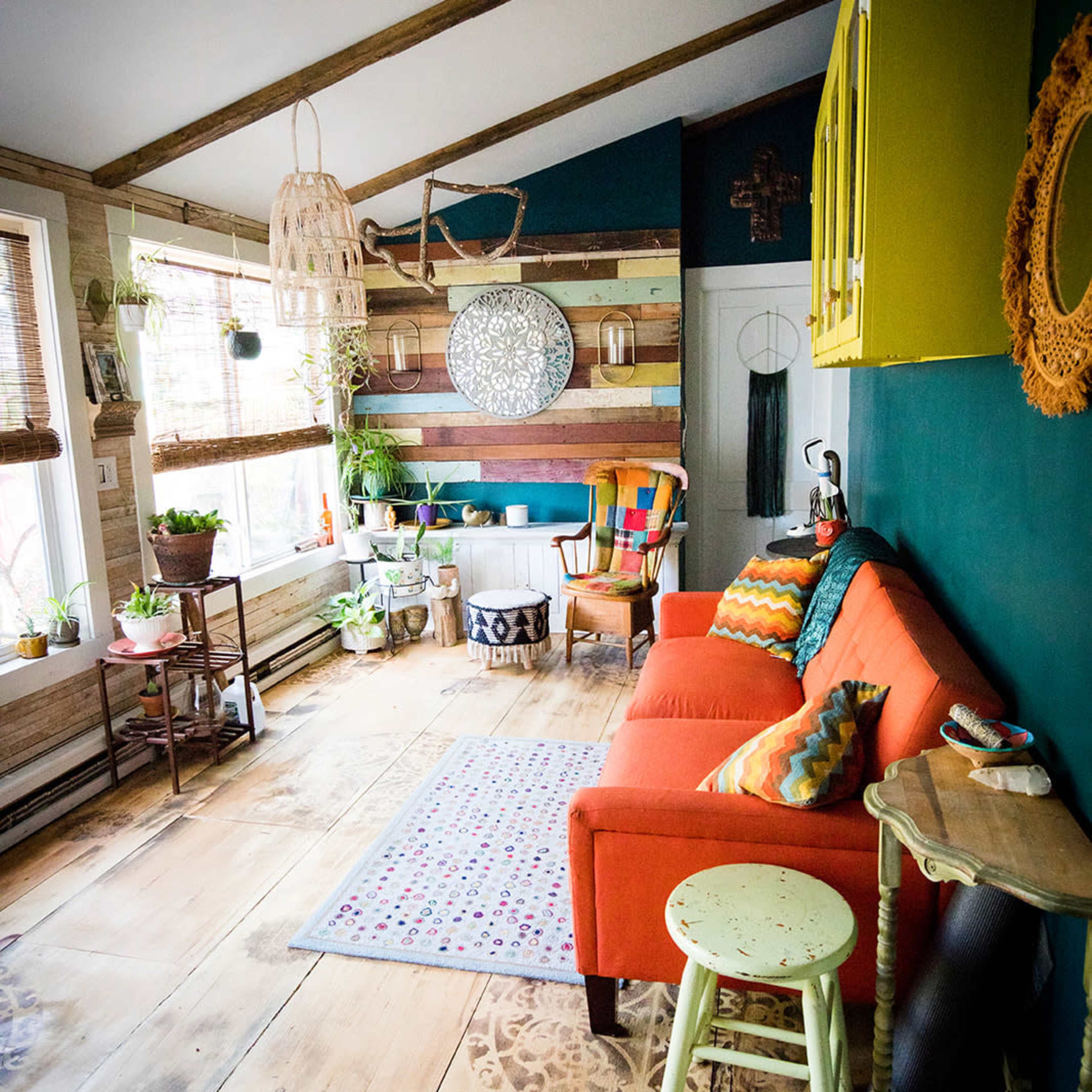 Charming Historic Barn Venue with Creative Outdoor Spaces Image in Ashland, Ashland, NH