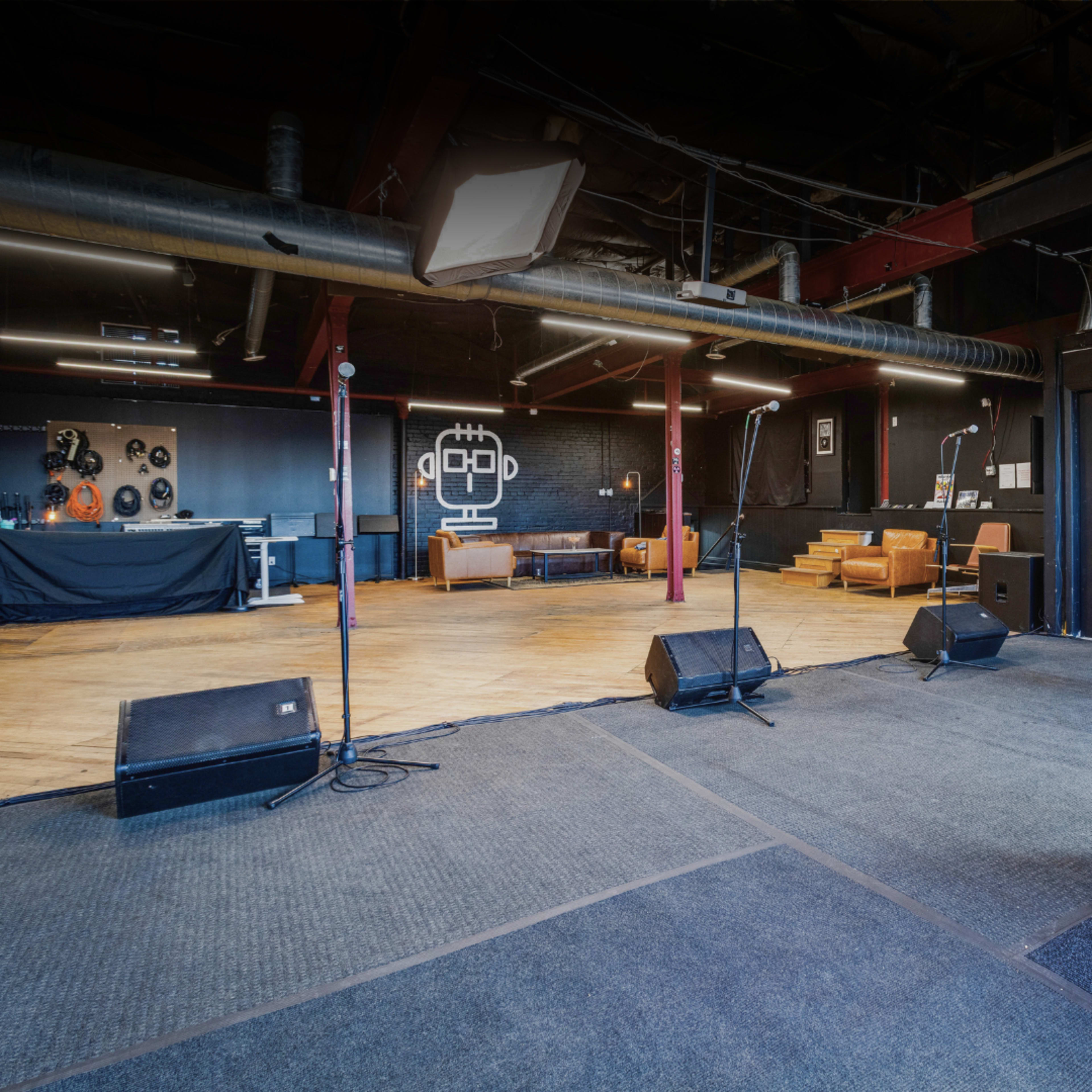 Elevated-Industrial Warehouse Studio Minutes from Downtown Image in Allentown, Pittsburgh, PA