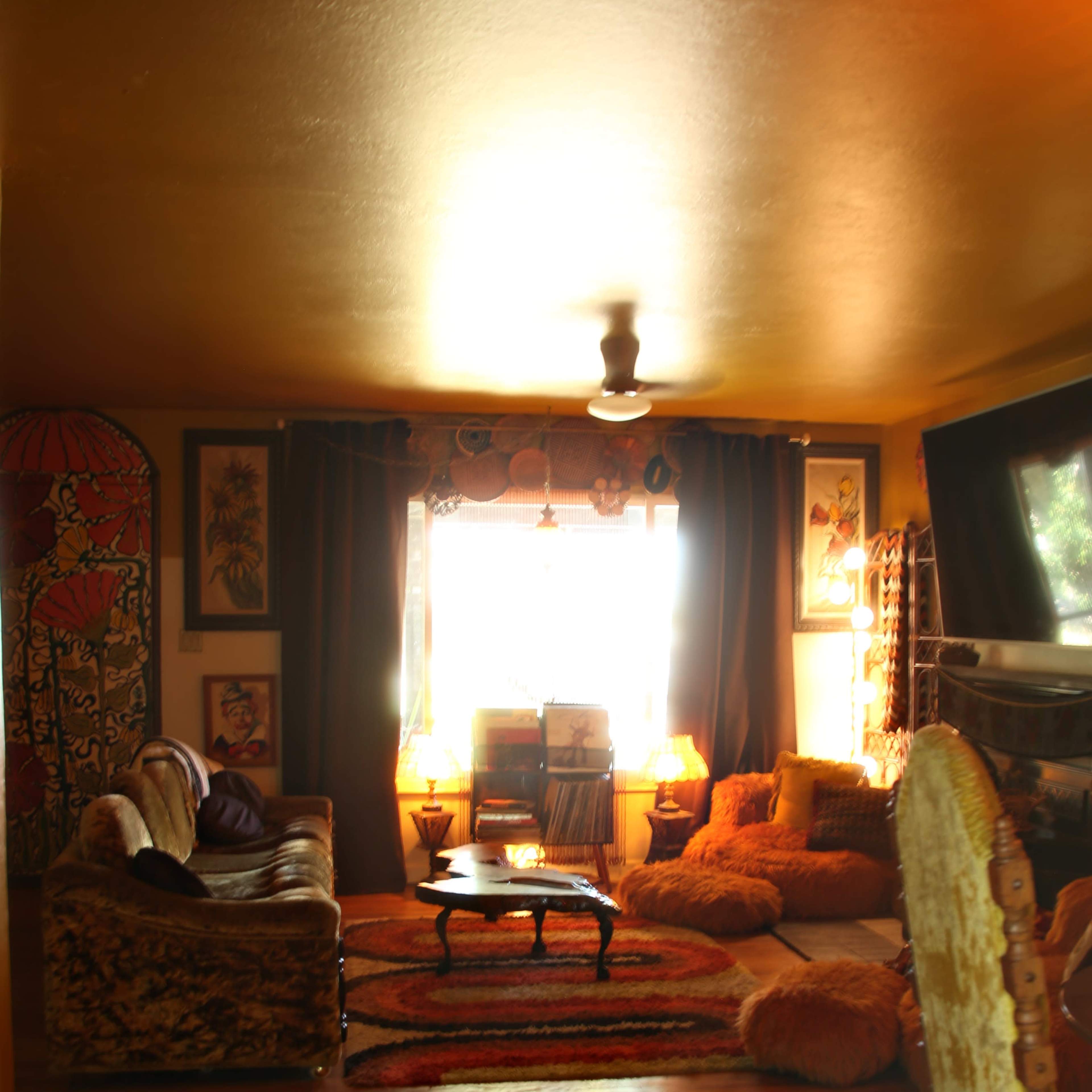 Retro Vintage 1970s Shag House with Bar Image in Rio Vista, Rio Vista, CA