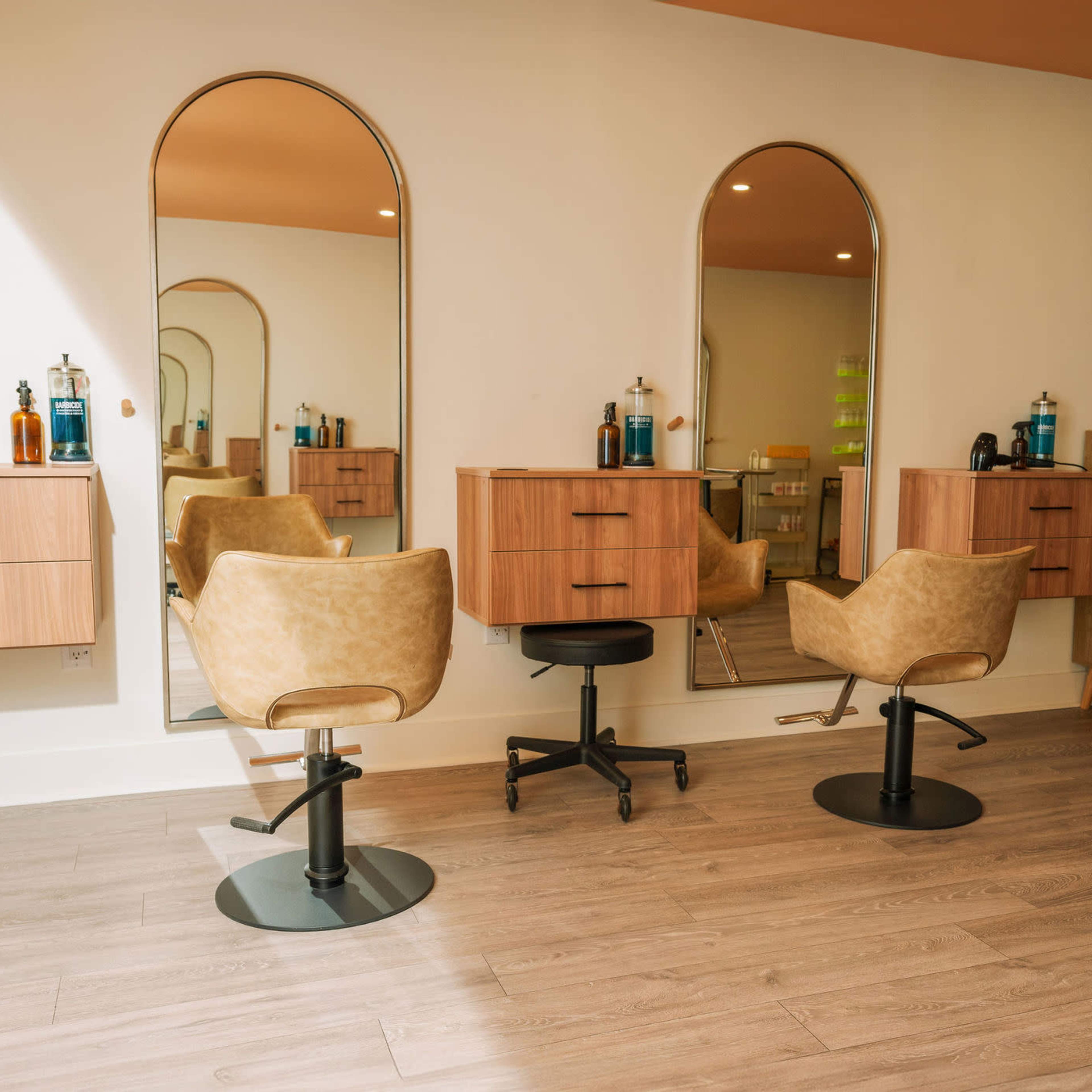 East Toronto Salon with a Cozy Feel Image in Greektown, Toronto, ON