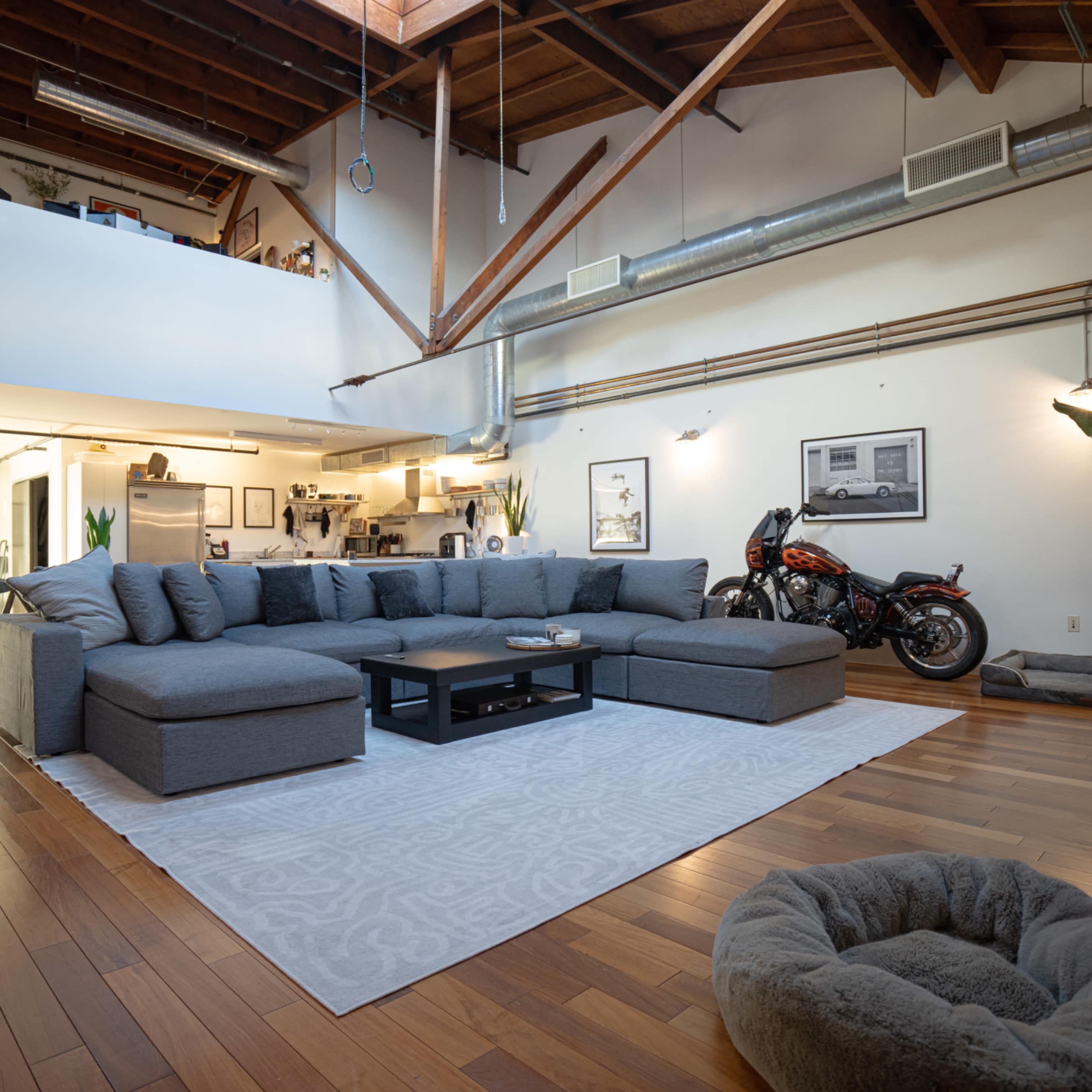Ultimate Man Cave // Huge Live/Work Loft Image in Venice, Marina del Rey, CA