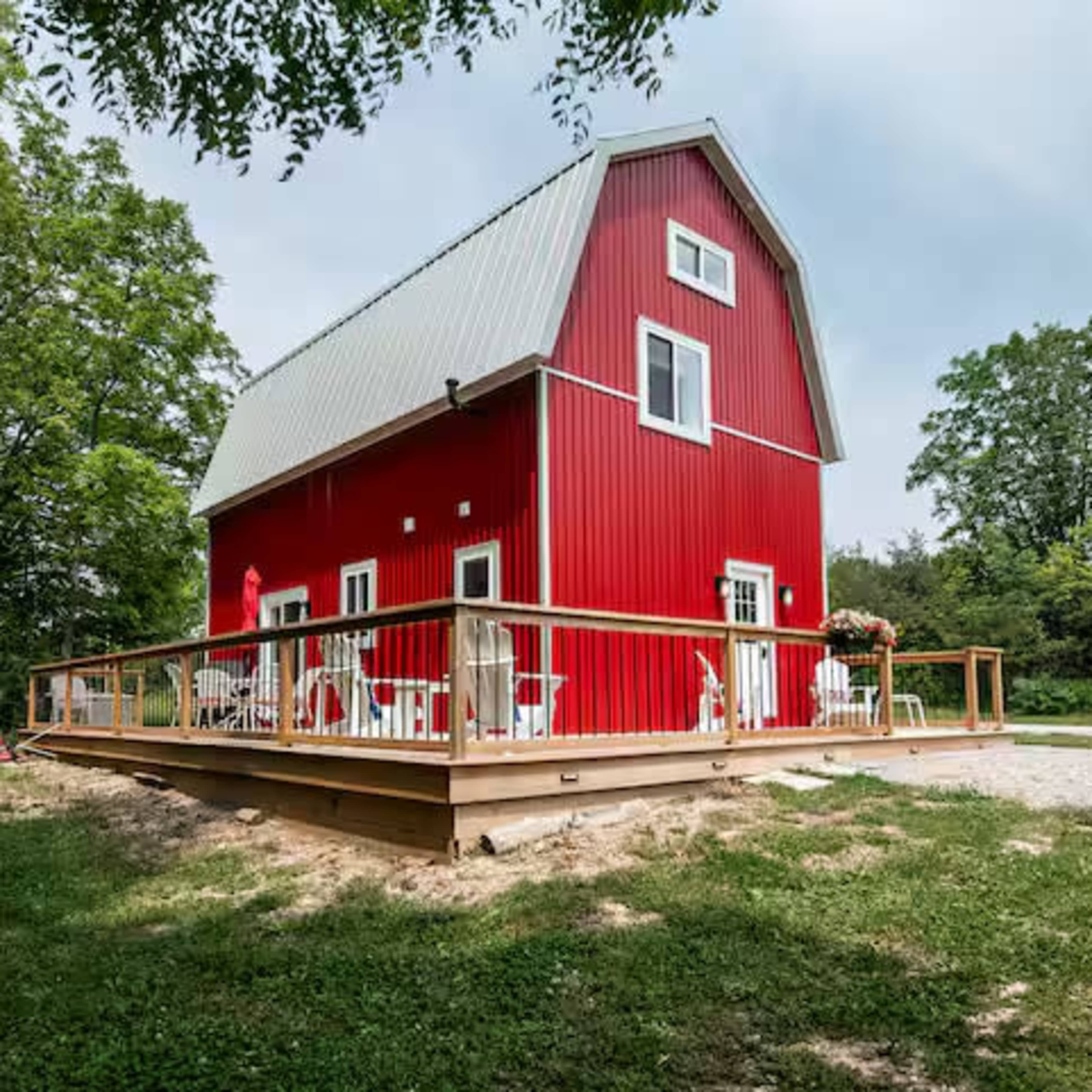 Red Barn With Scenic Wooded, Farm and Country Setting Image in Aylmer, Aylmer, ON