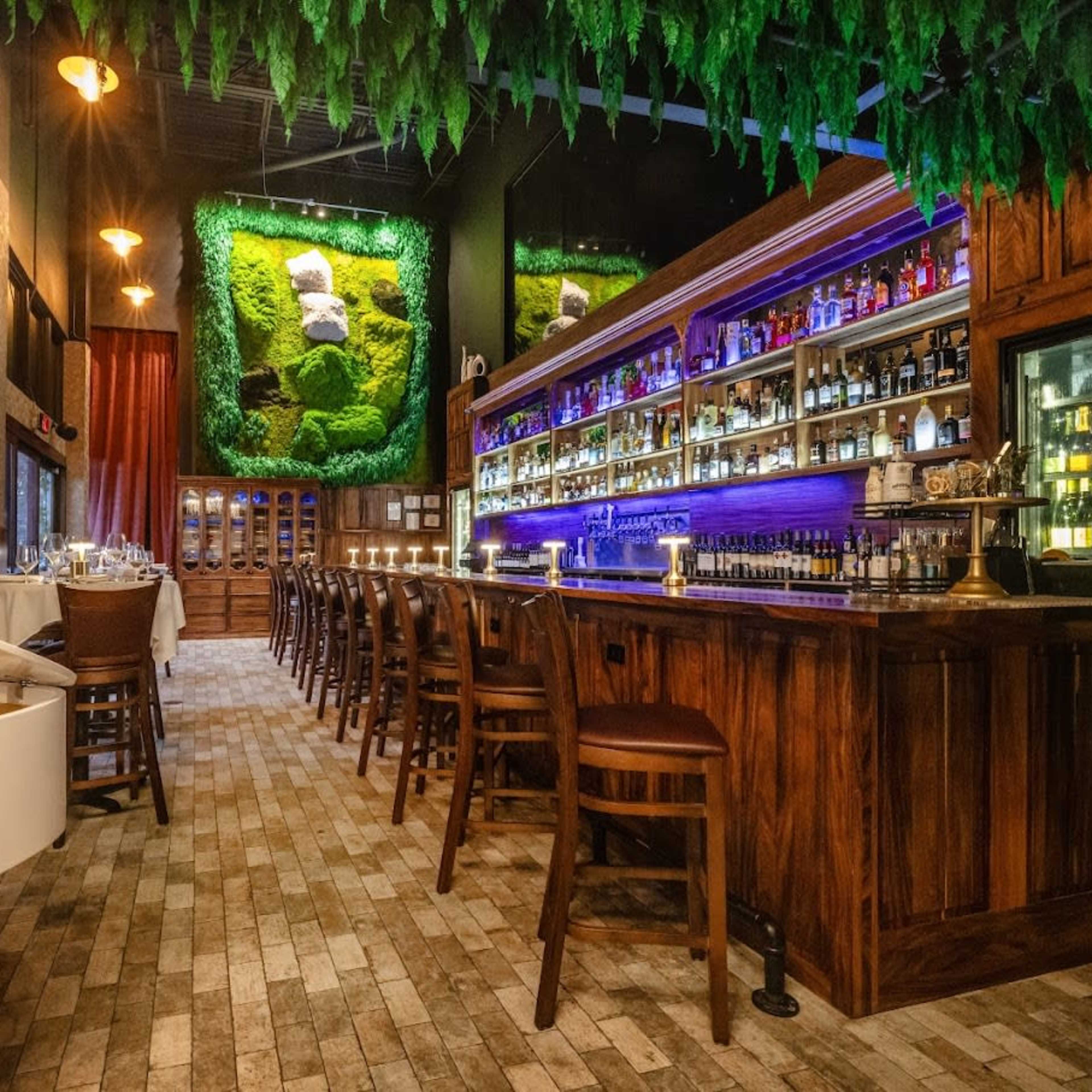 Lively Downtown Retreat: Upscale Tavern with Free Parking and Hidden Speakeasy Image in East Fort Lauderdale, Fort Lauderdale, FL