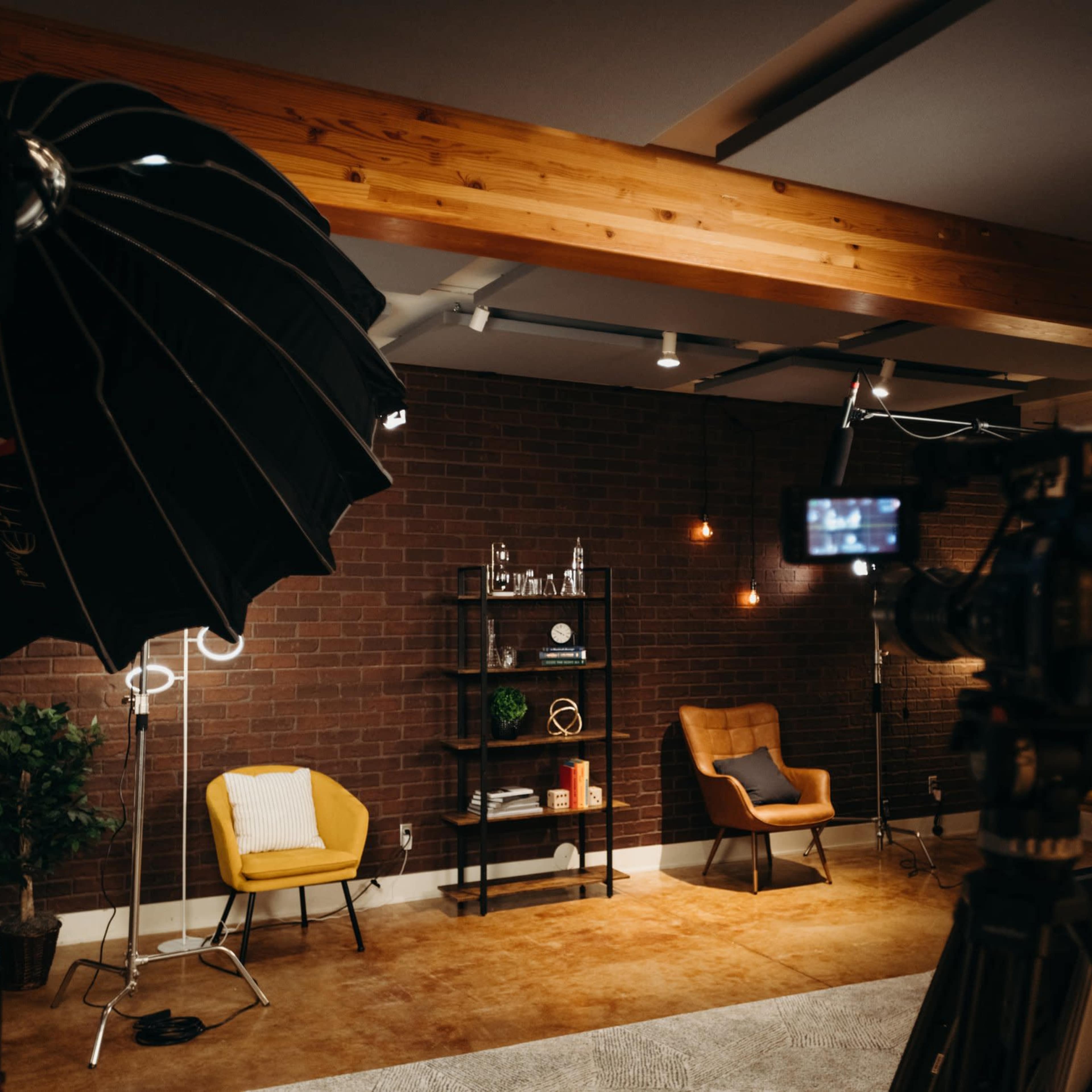 Cozy Ballard Villa offering space for Meetings, Events, and Photo/Video Shoots Image in Ballard, Seattle, WA