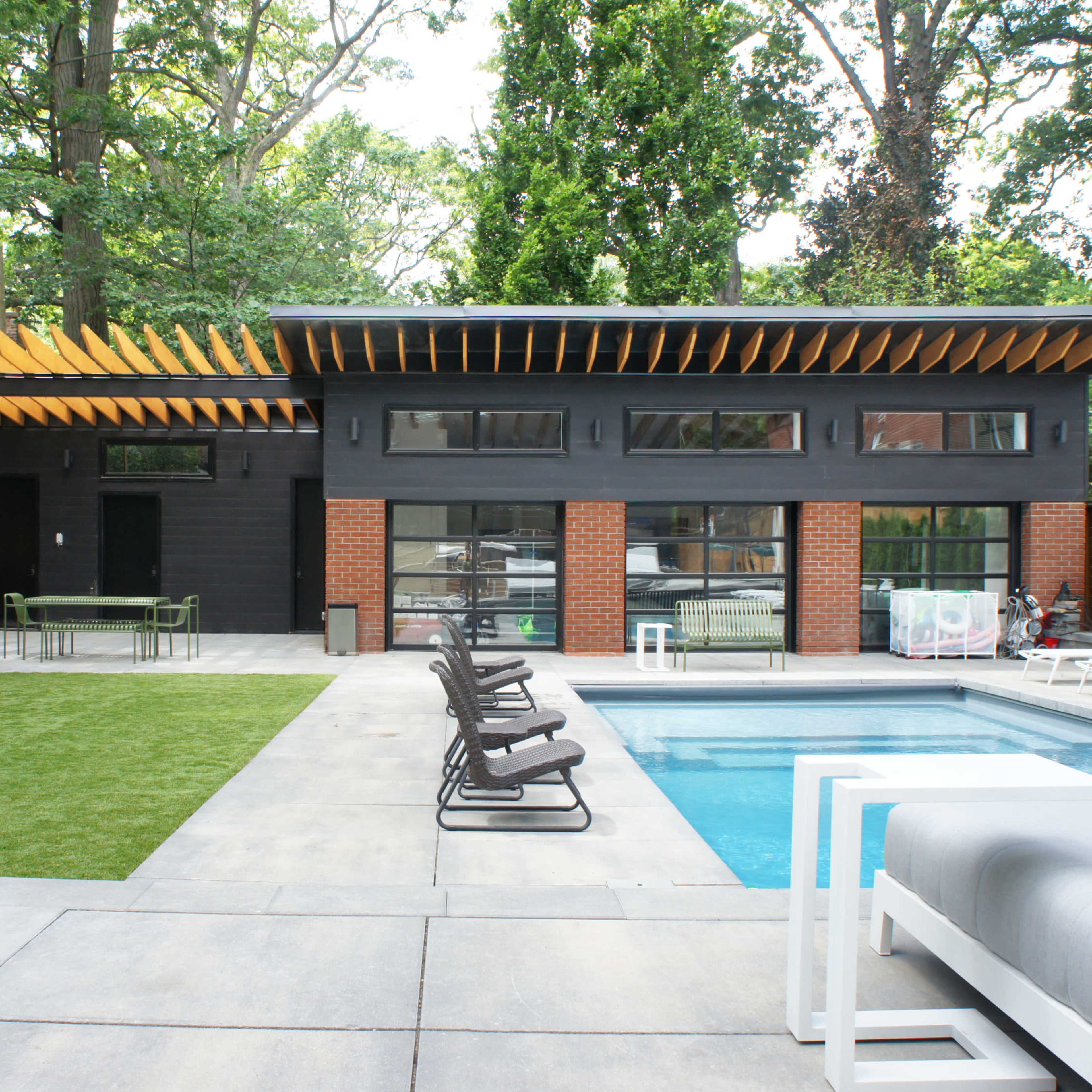Modern Home in the City Image in Midtown Toronto, Toronto, ON