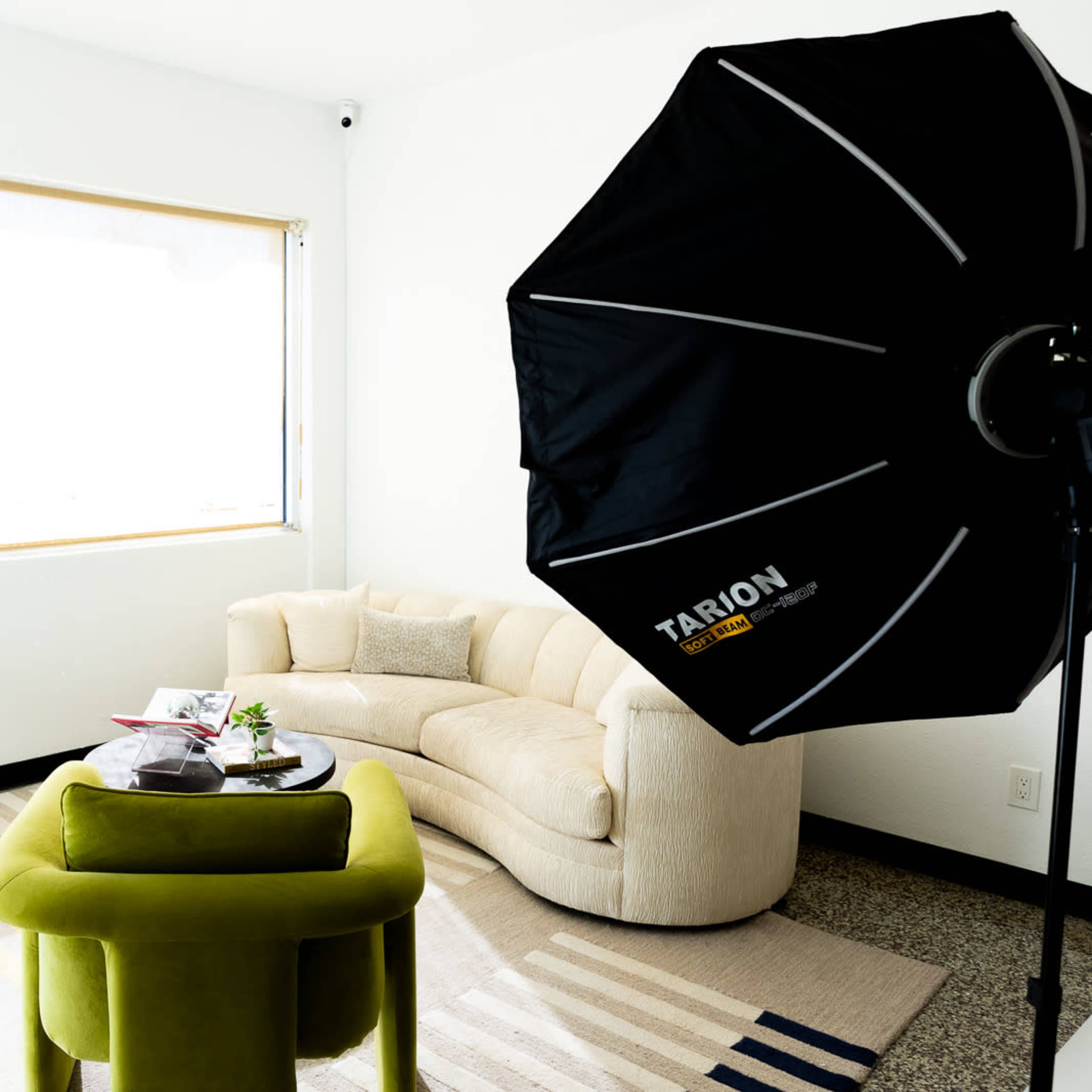 Funky-Fun, Fully-Equipped Photography Studio Image in Gulfport, Gulfport, FL