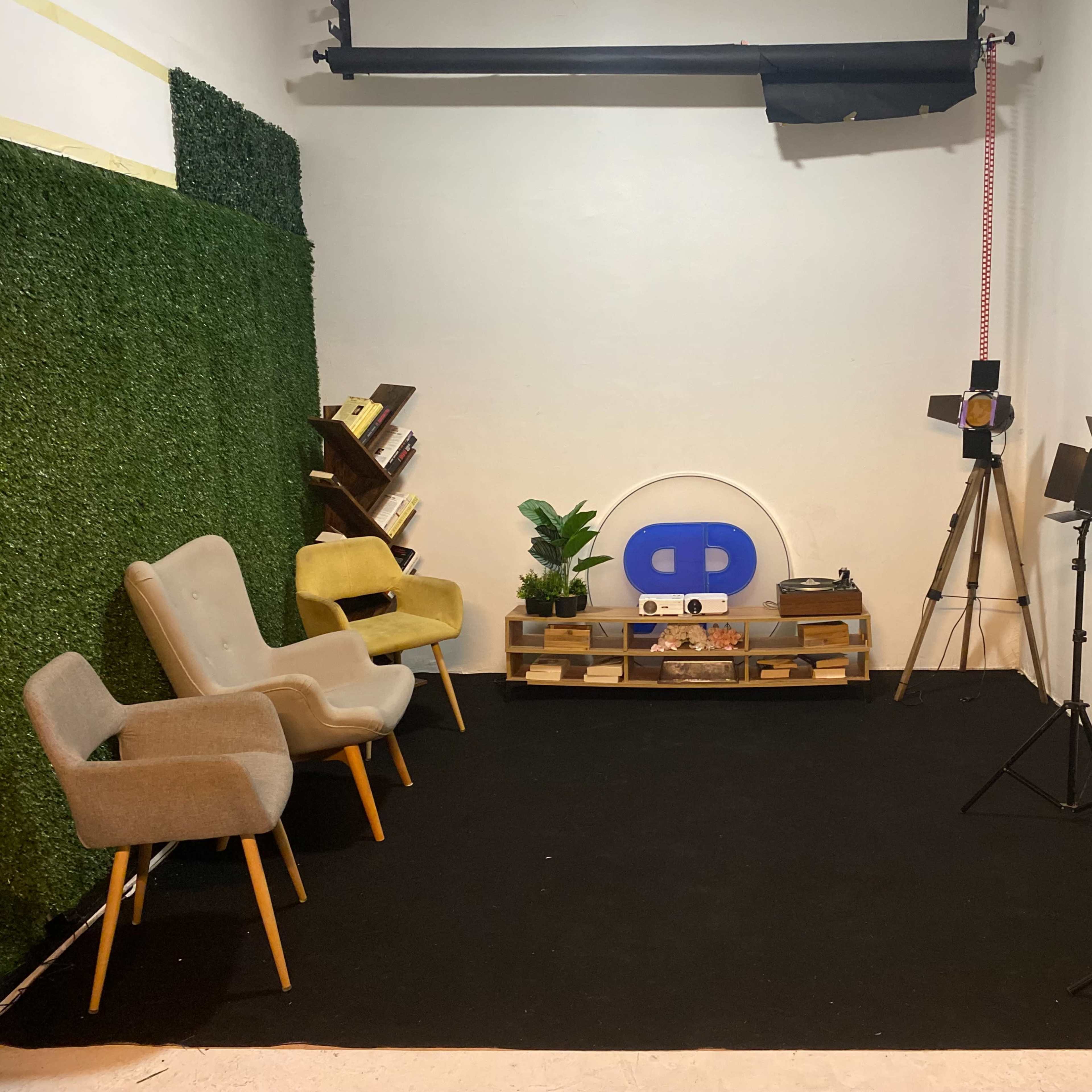 Studio Photo/Video aux Portes du 14e arrondissement Image dans , Malakoff, Île-de-France
