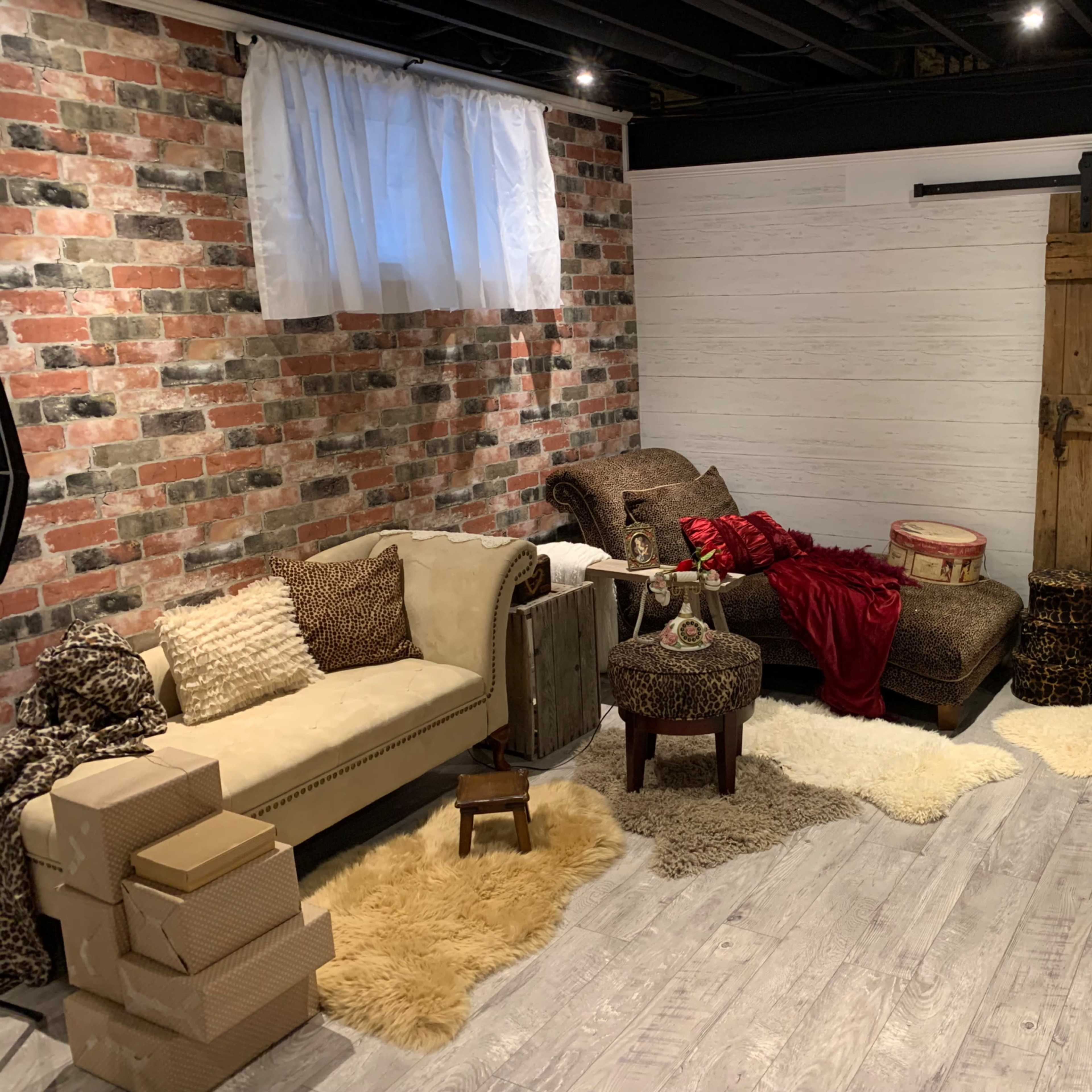 Basement Studio in the Creek Image in Hamilton, Hamilton, ON