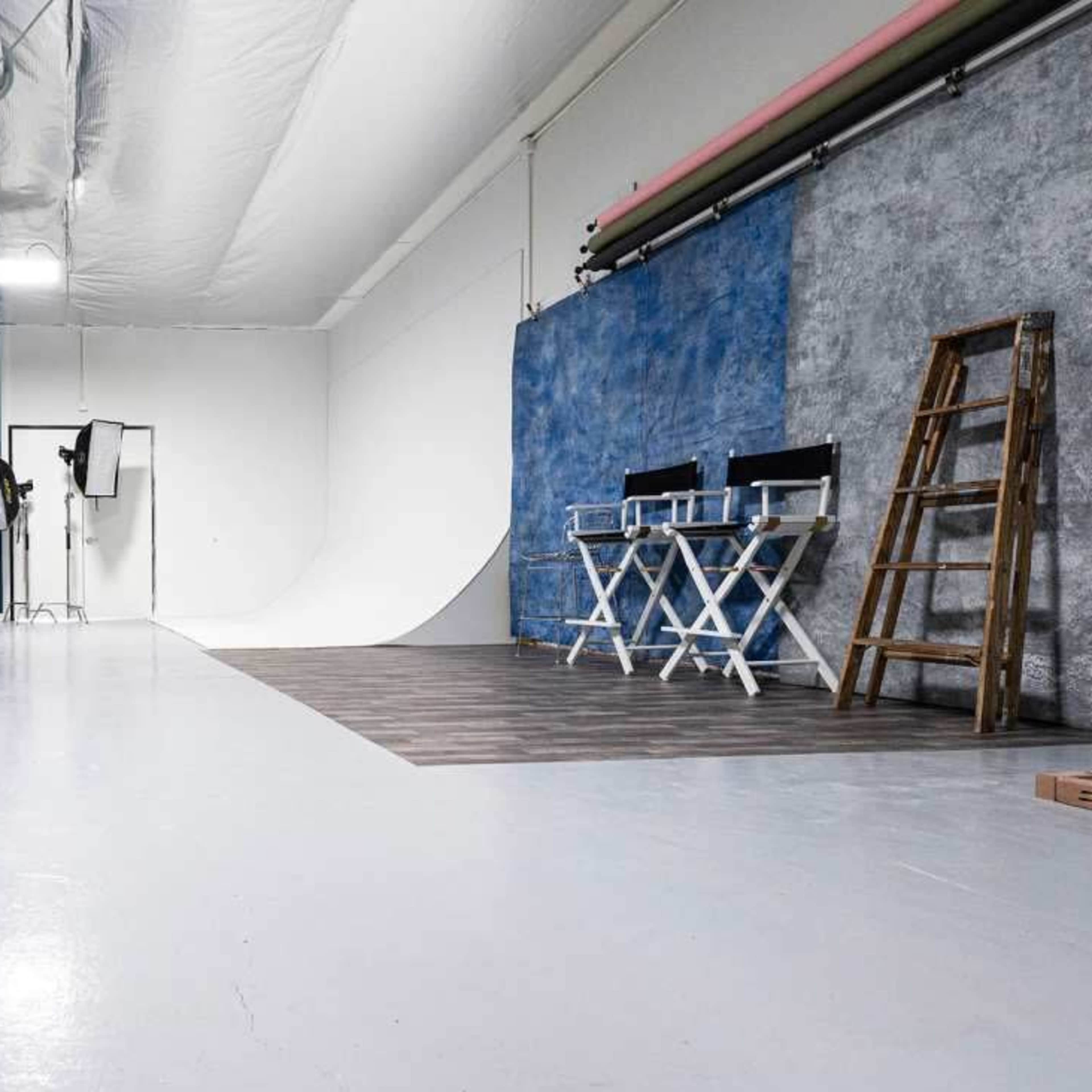 Creative Space LV - Studio A Image in Charleston, Las Vegas, NV