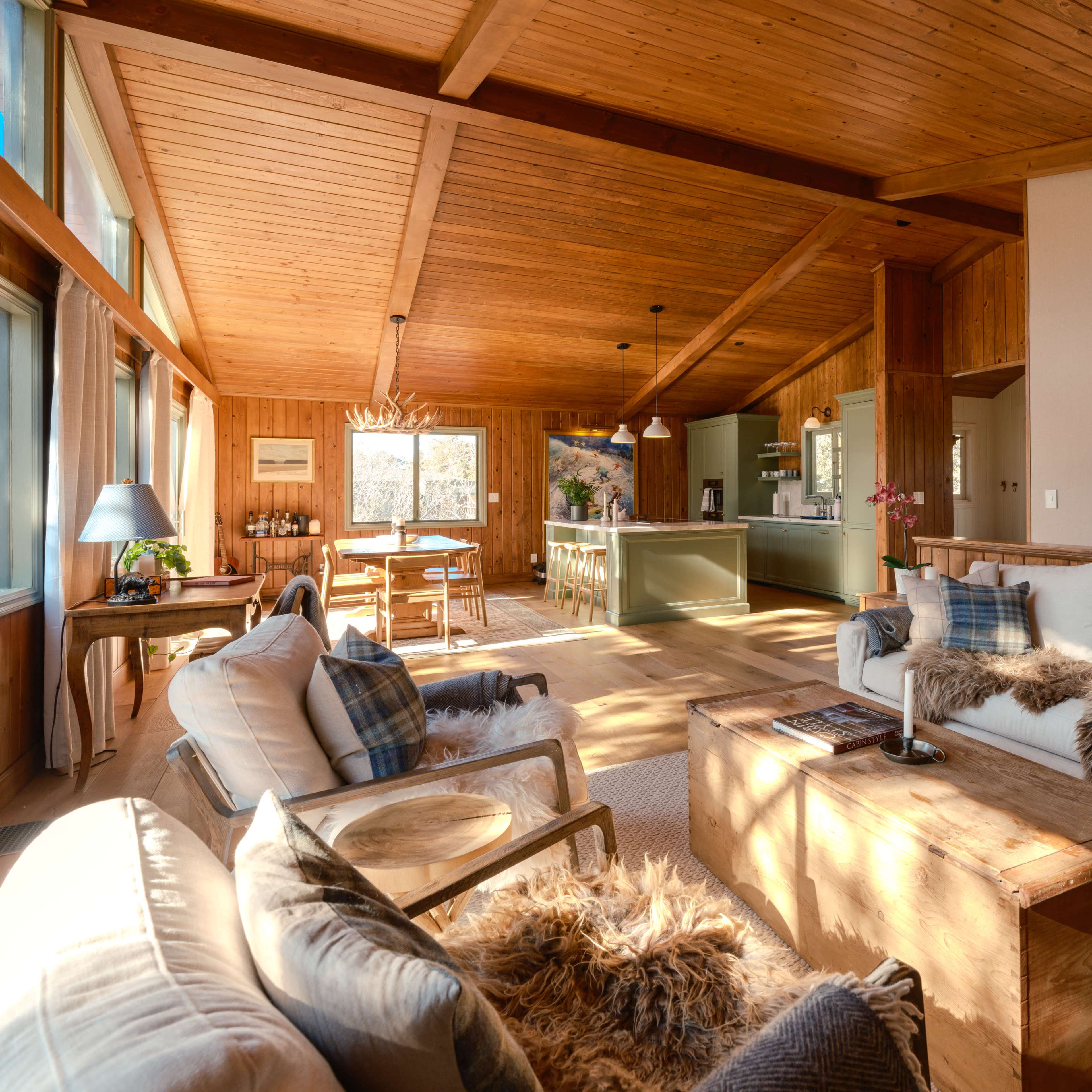 Ski Queen Lodge Image in Big Bear, Big Bear, CA