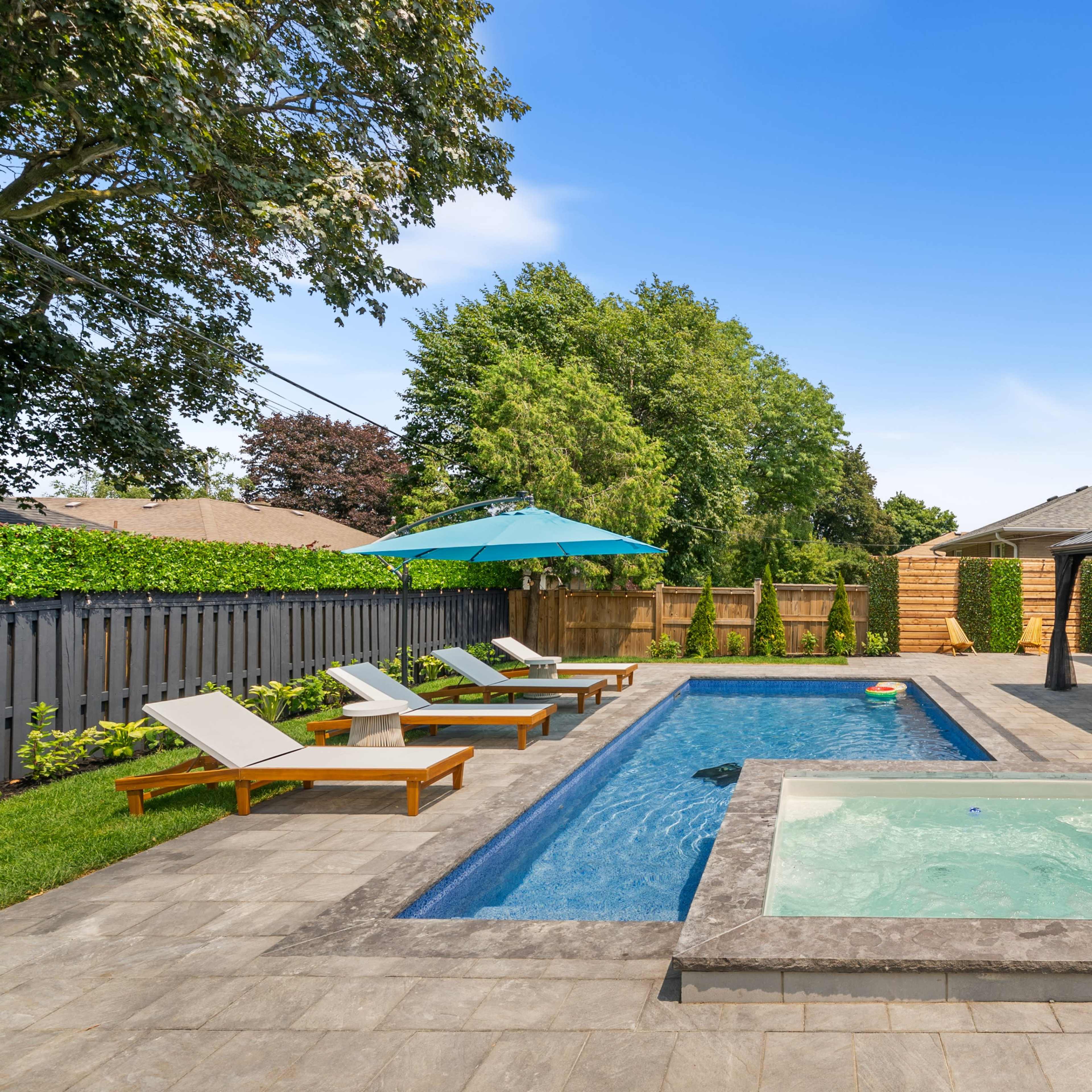 Resort Style Home with Pool & Jacuzzi Image in Bathurst Manor, Toronto, ON