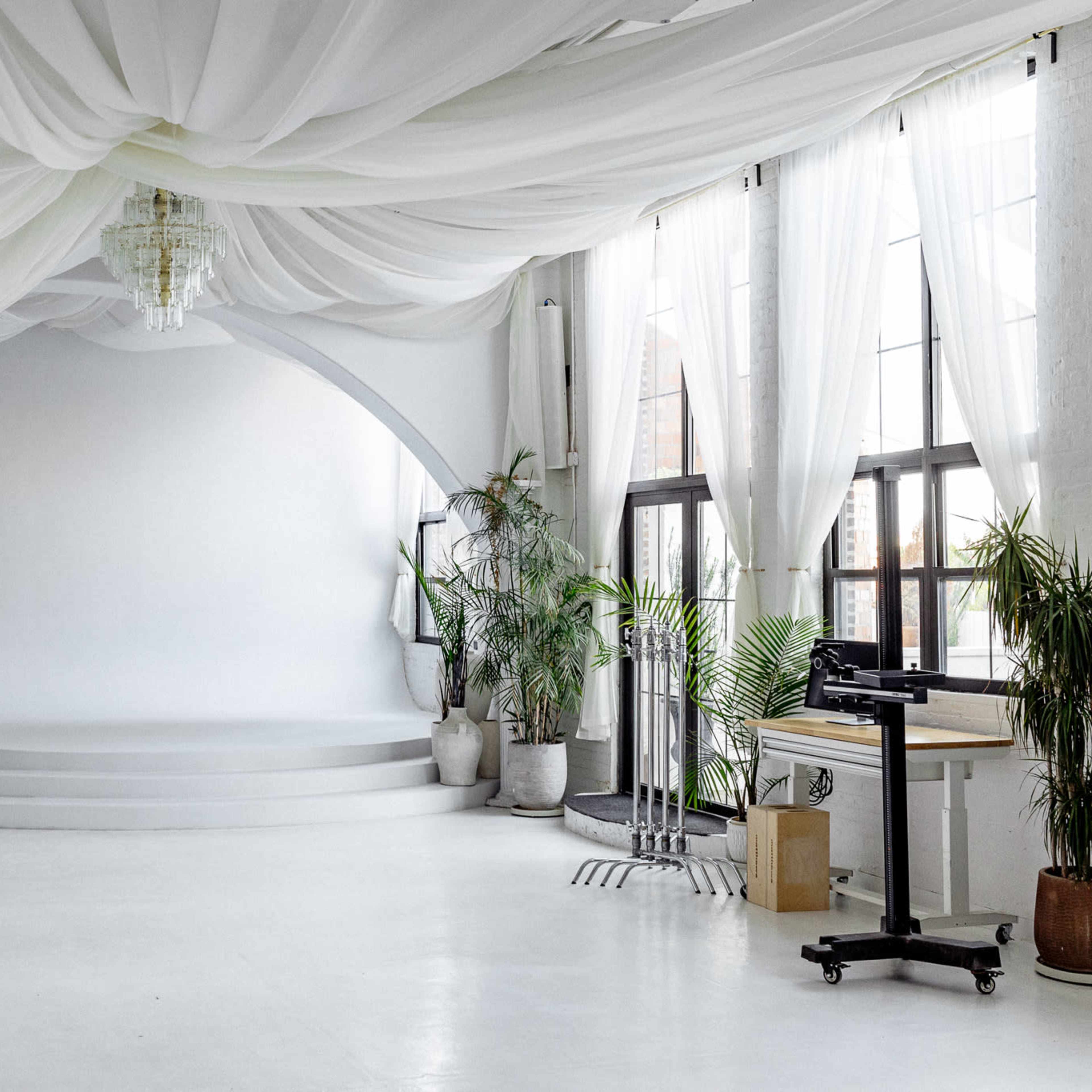 Bright Whitebox Loft Studio With Terrace Image in Astoria, Queens County, NY