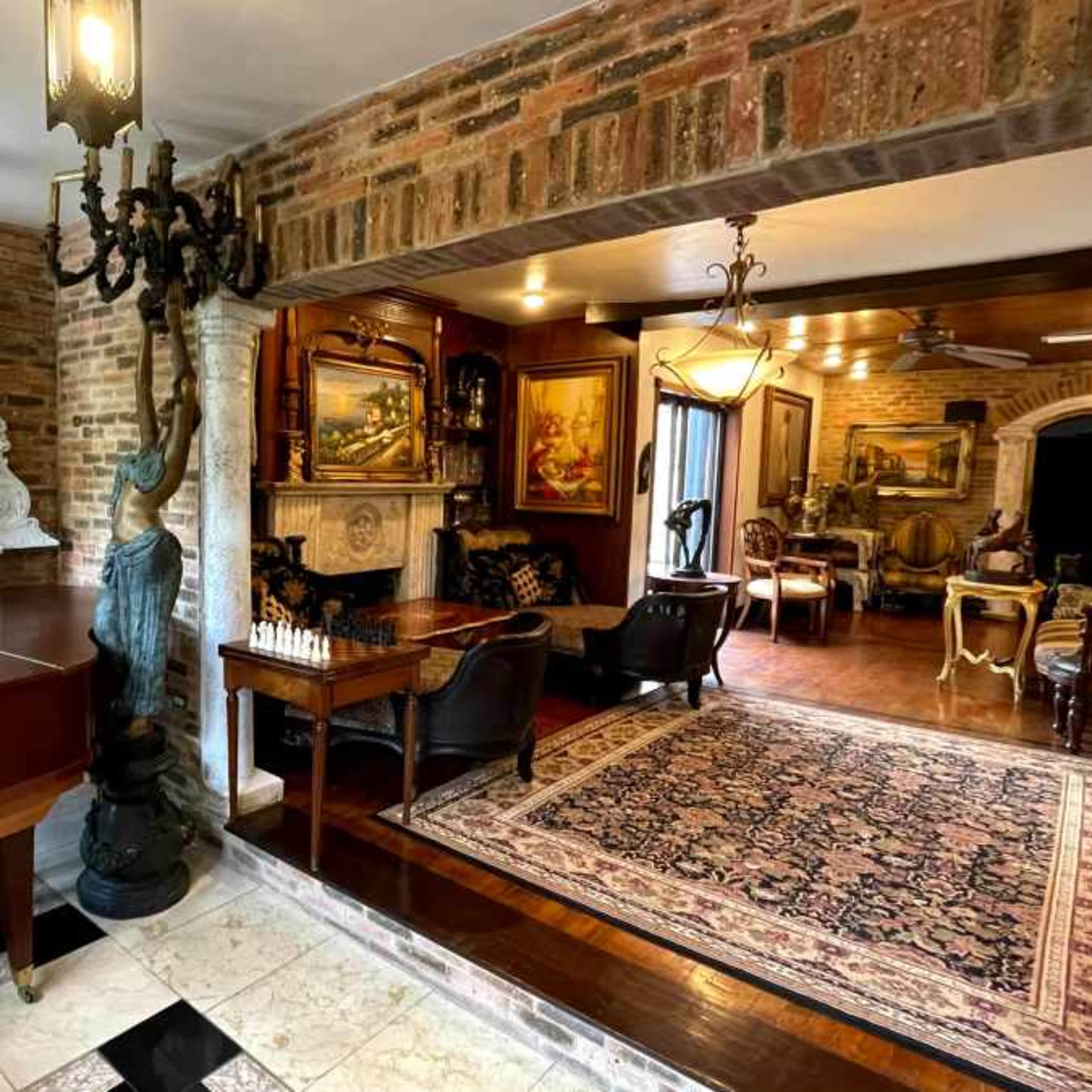 Miami Coconut Grove Mansion Decorated with Antiques Image in Coral Way, Miami, FL