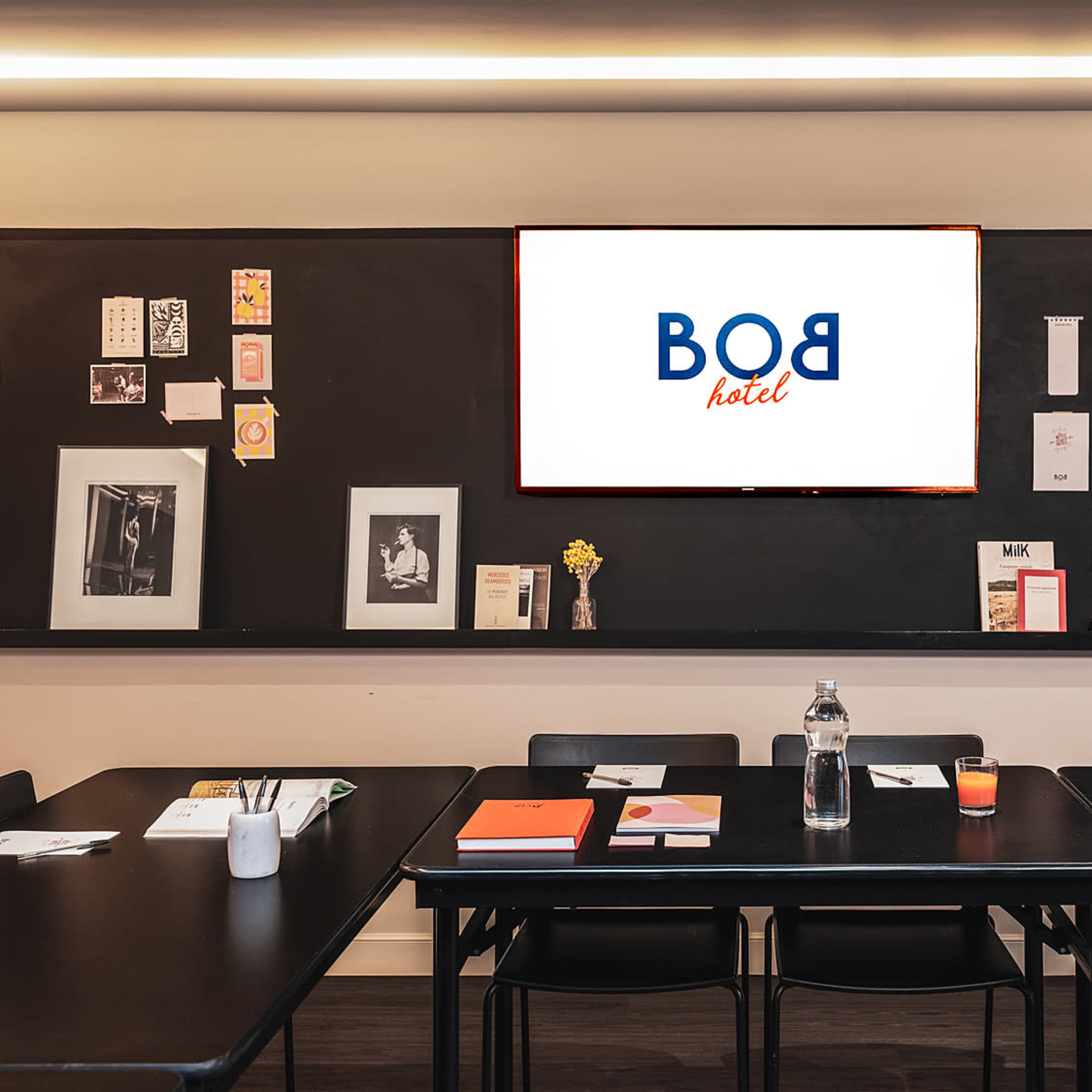 Meeting Room Ultra-Connectée Image dans Plaisance, Paris, Île-de-France