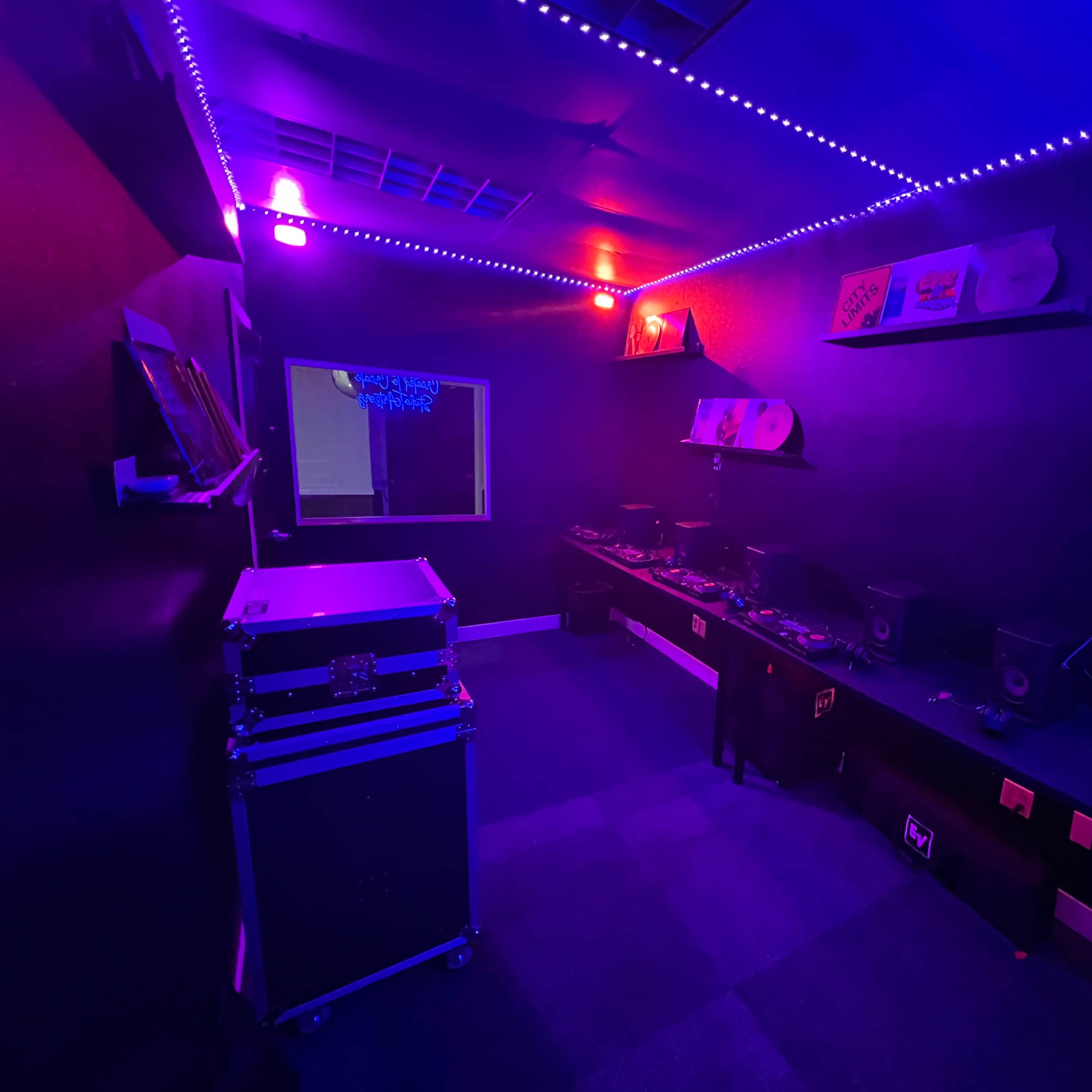Deejay Lab: Creative Content Suite Image in North Sacramento, Sacramento, CA