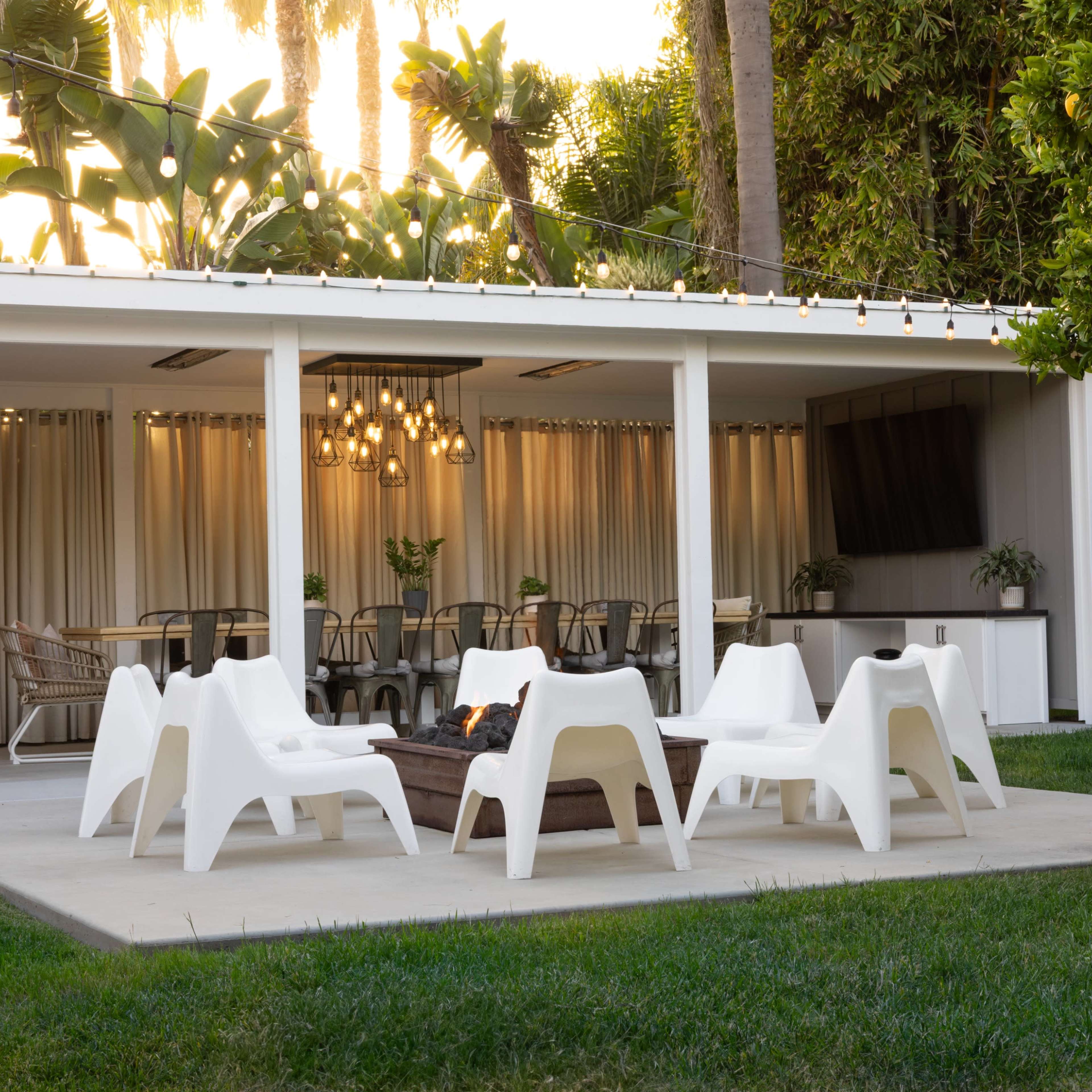 Coastal Contemporary Home Image in Carlsbad, Carlsbad, CA