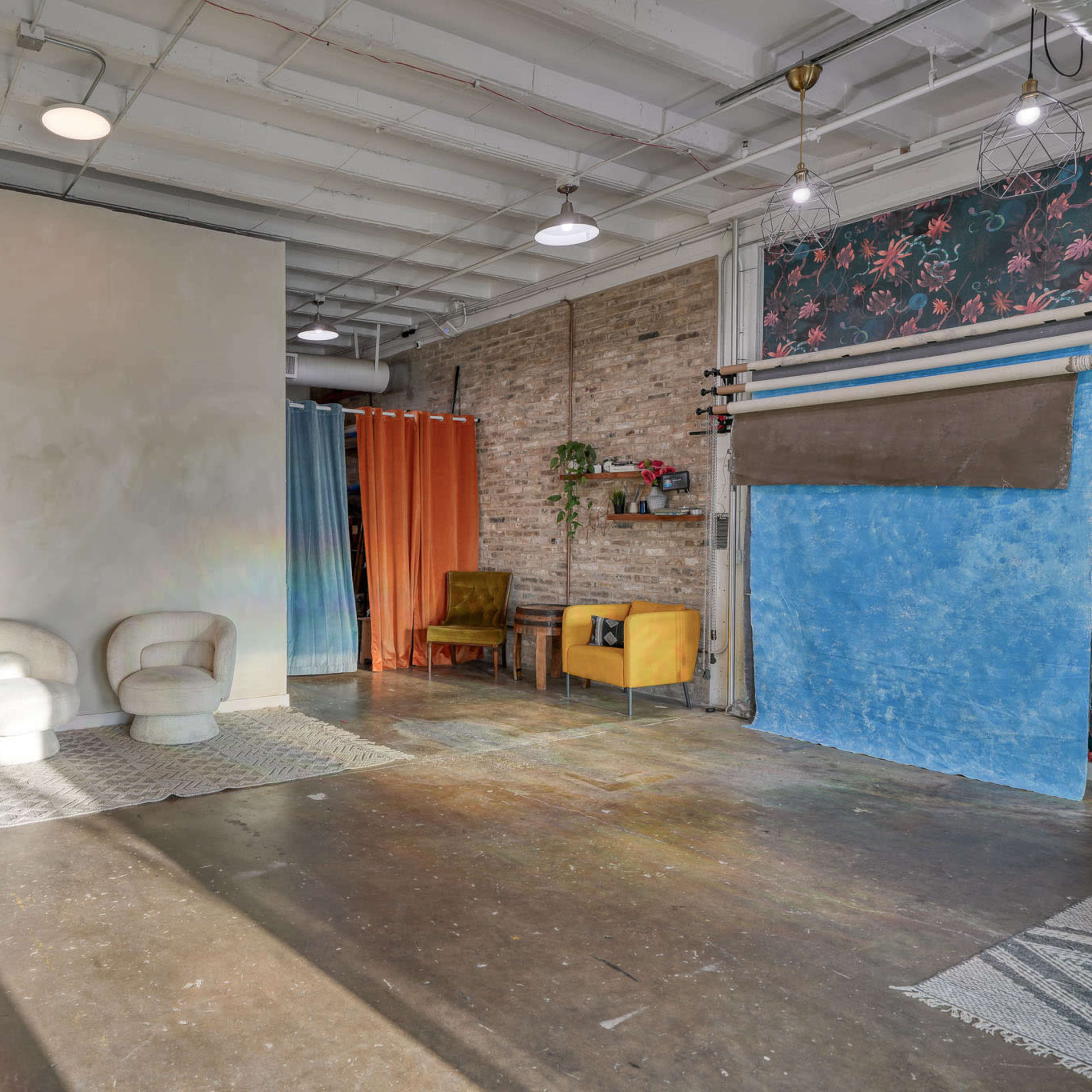 Photo Studio in Downtown San Antonio Near the Historic Pearl - Studio A Image in Dignowity Hill, San Antonio, TX