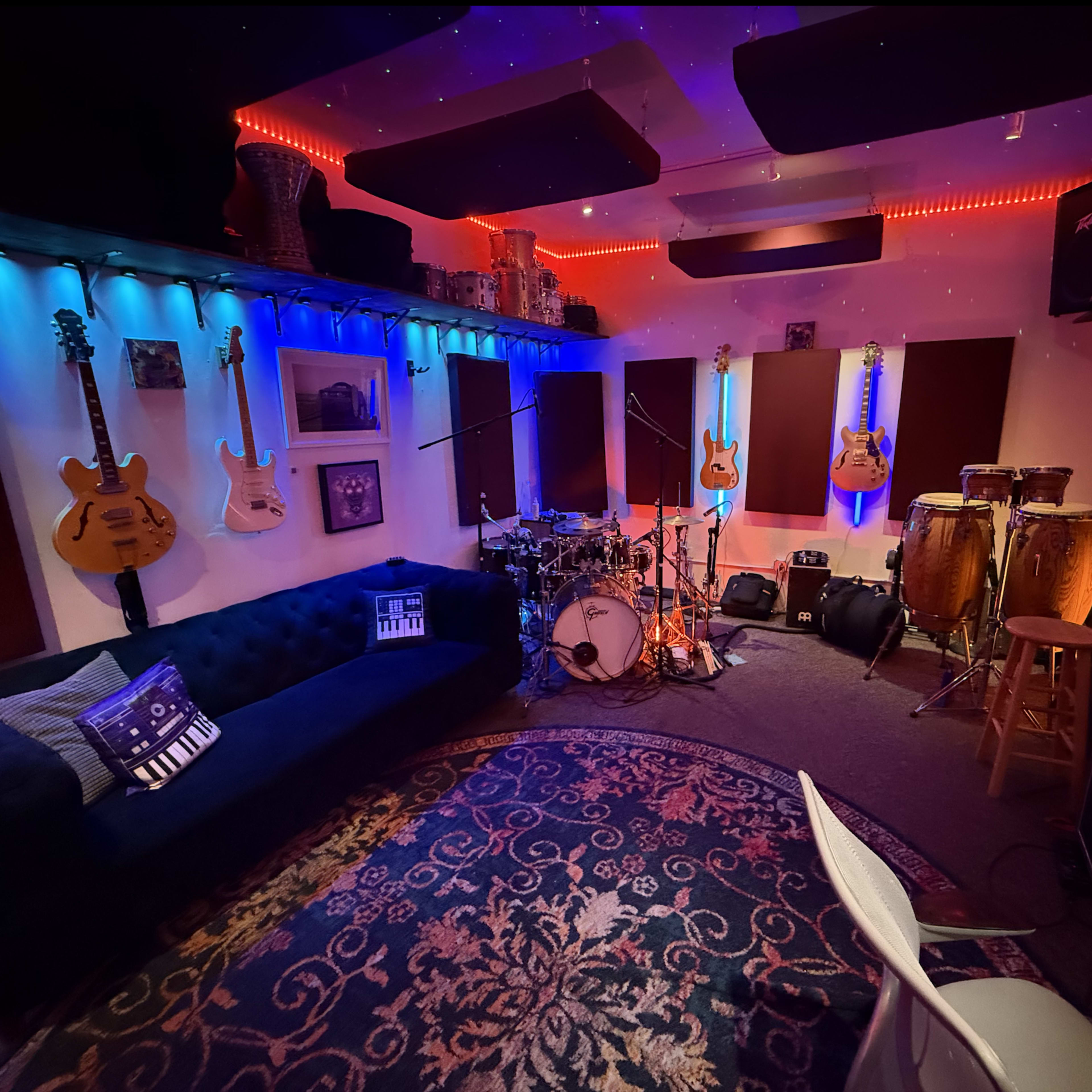 Room 6 Studio with AE included Image in North Hollywood, Los Angeles, CA