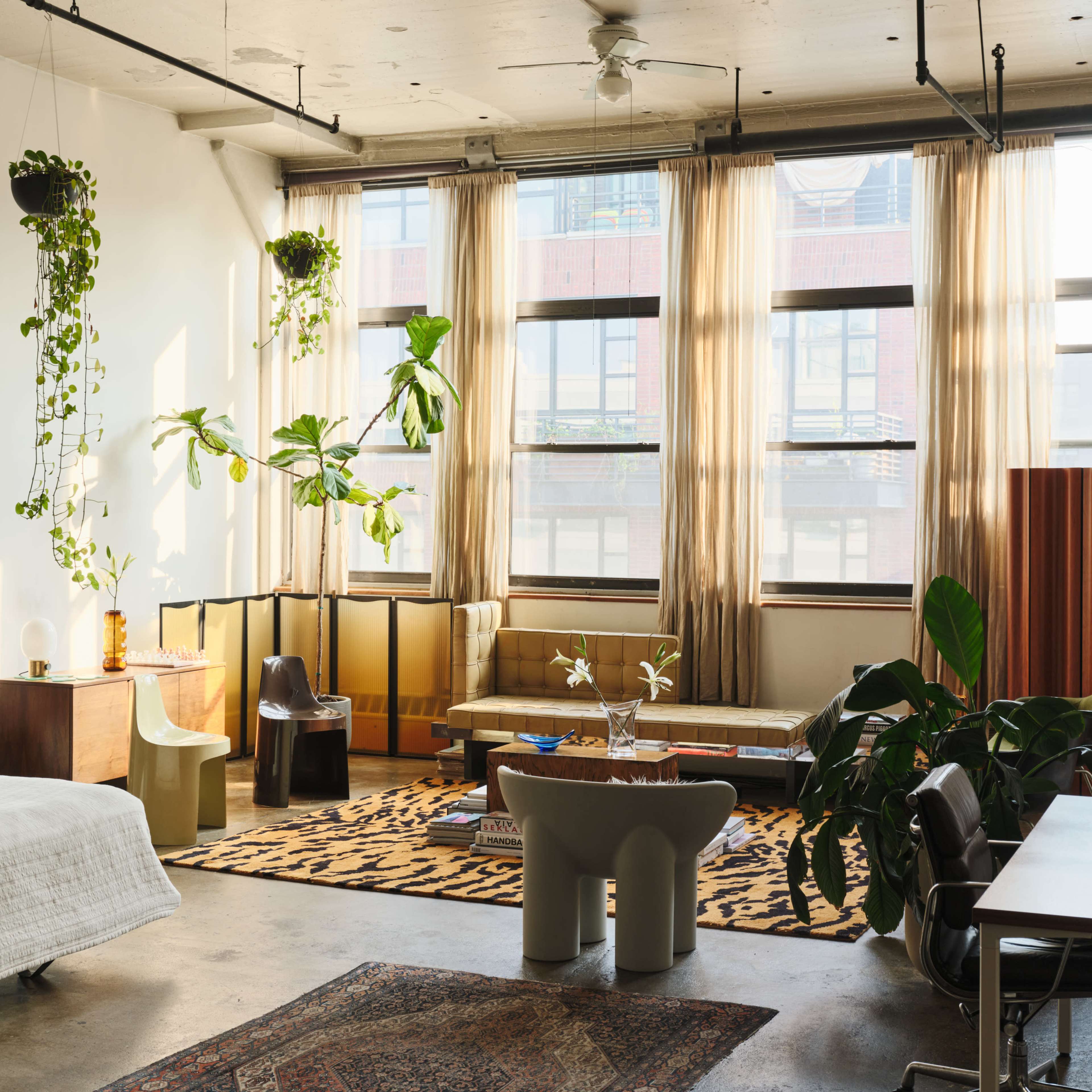 Sunny & Spacious Williamsburg Loft With Mid Century Furnishings Image in Williamsburg, Brooklyn, NY