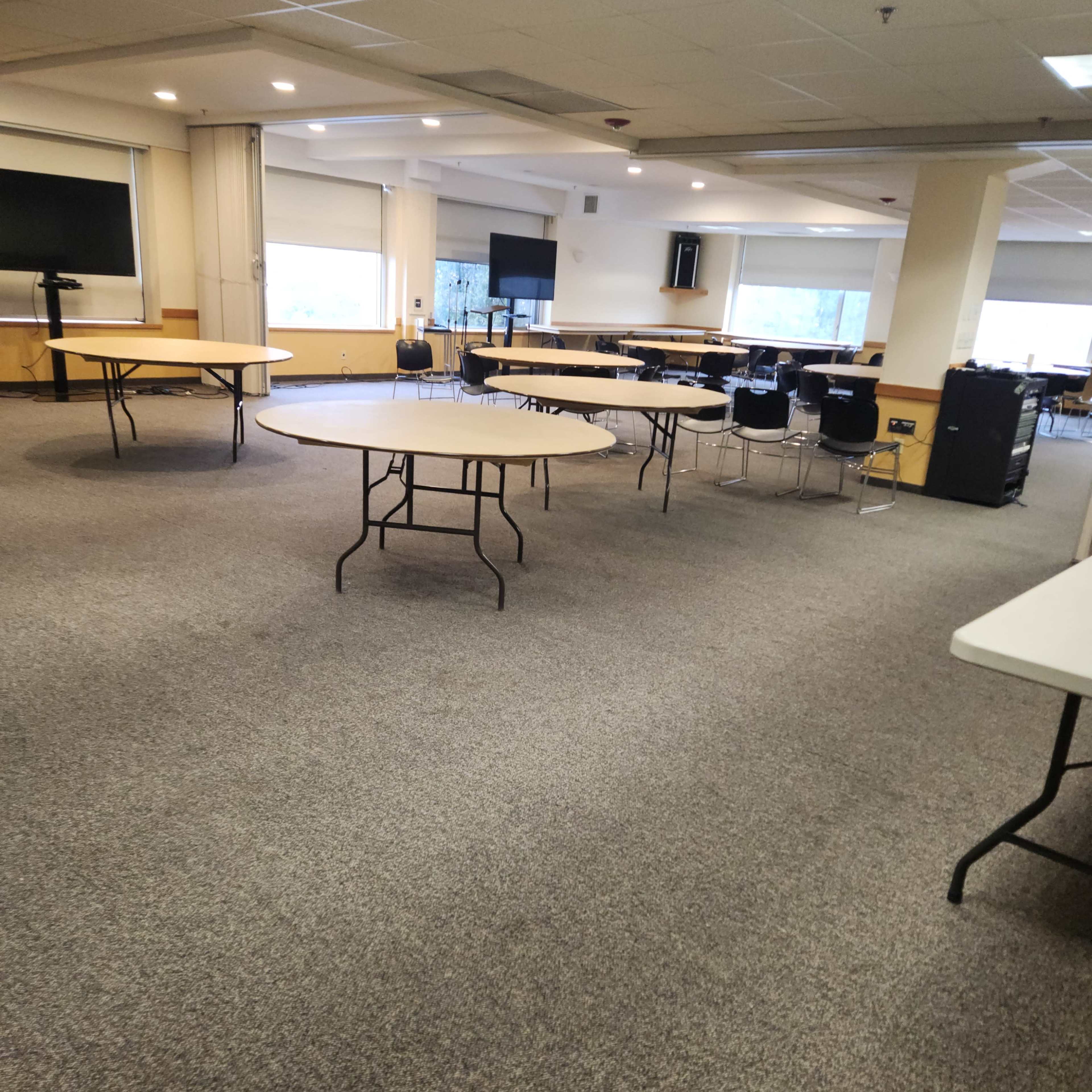 Roomy Suburban Venue for Meetings, Classes & Events Image in Lexington, Lexington, MA