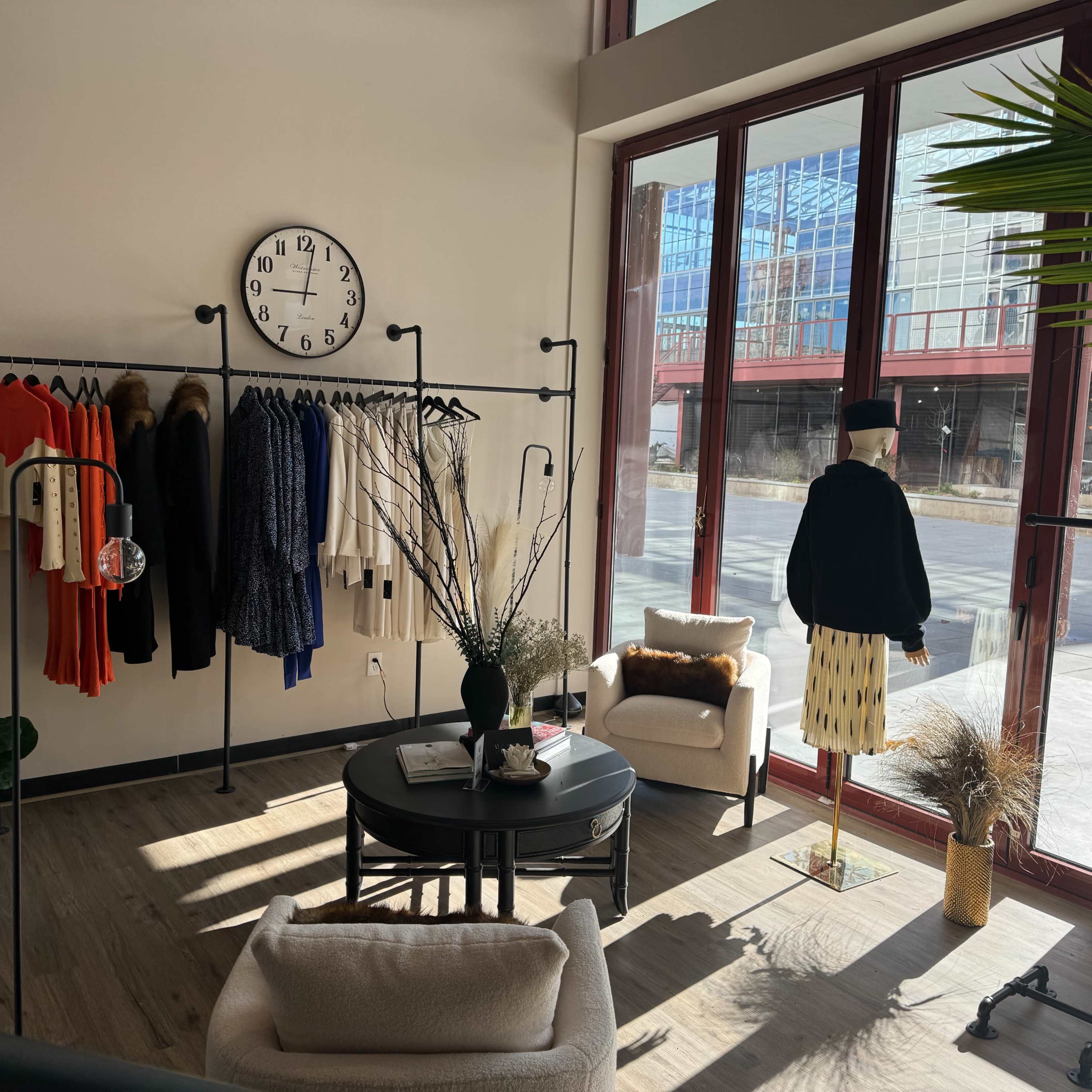 High End Boutique Image in Springfield/Belmont, Newark, NJ