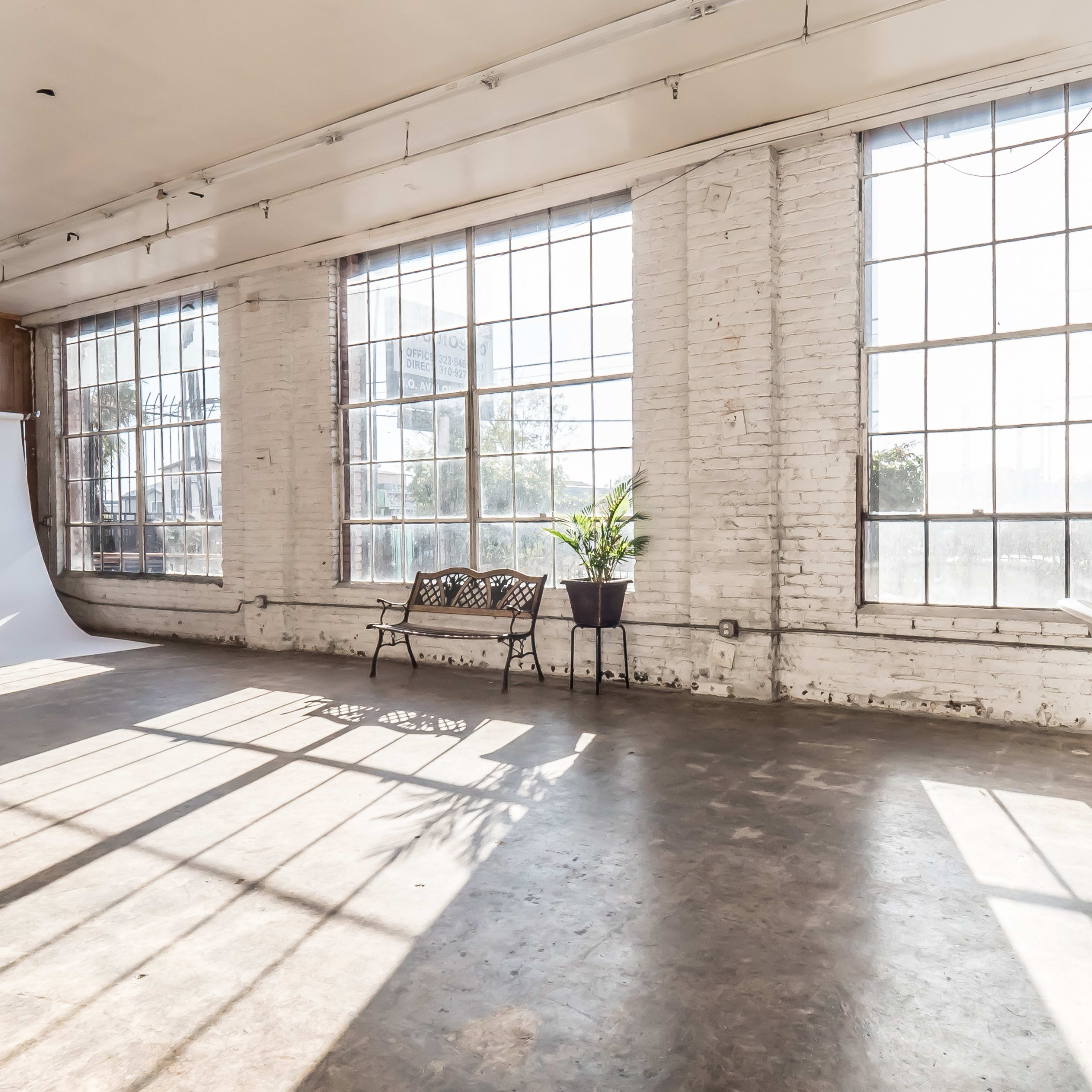 Retro Loft Daylight Studio Image in South Los Angeles, Los Angeles, CA