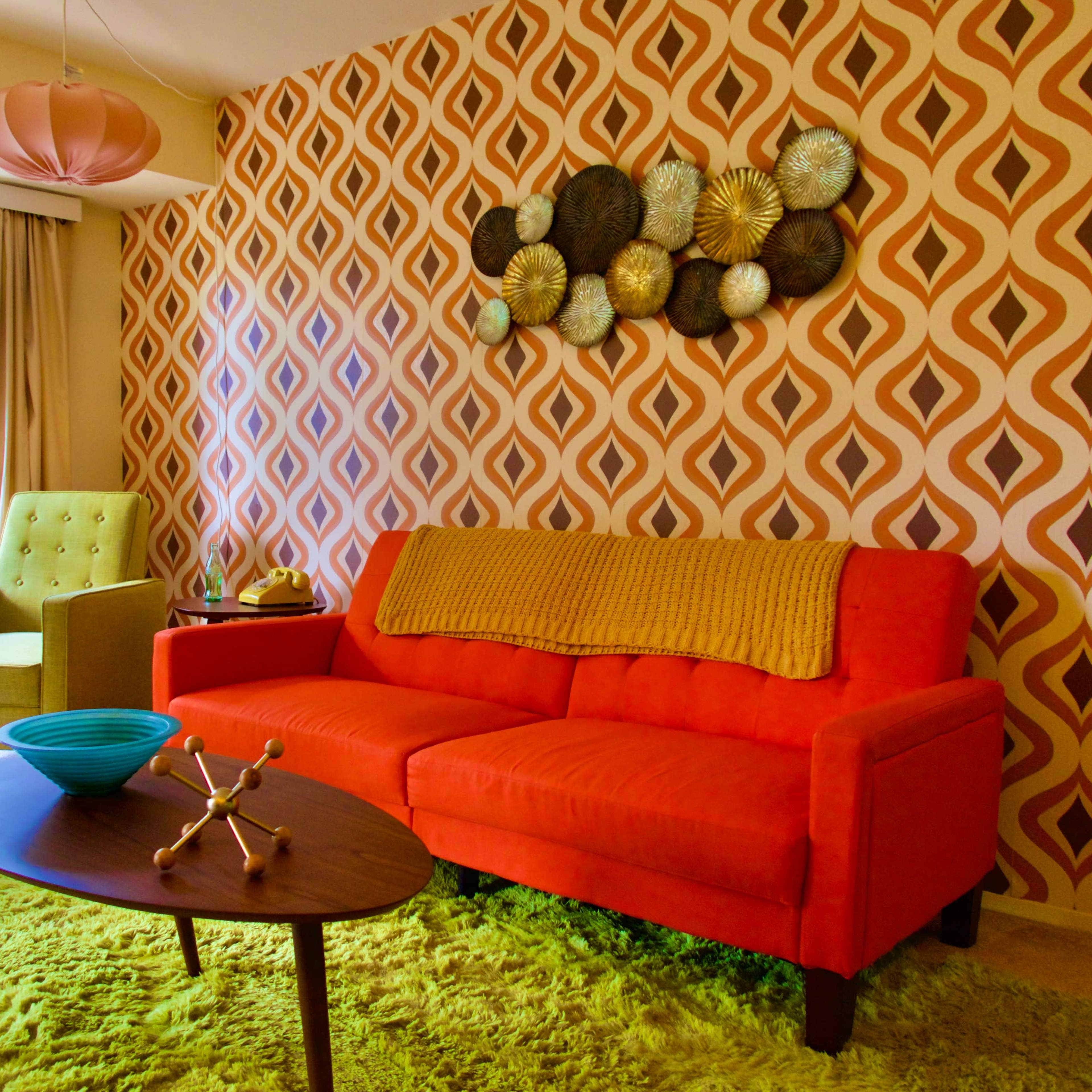 Retro Themed Apartment | VINTAGE Mid Century Theme Image in Cherrydale, Arlington, VA