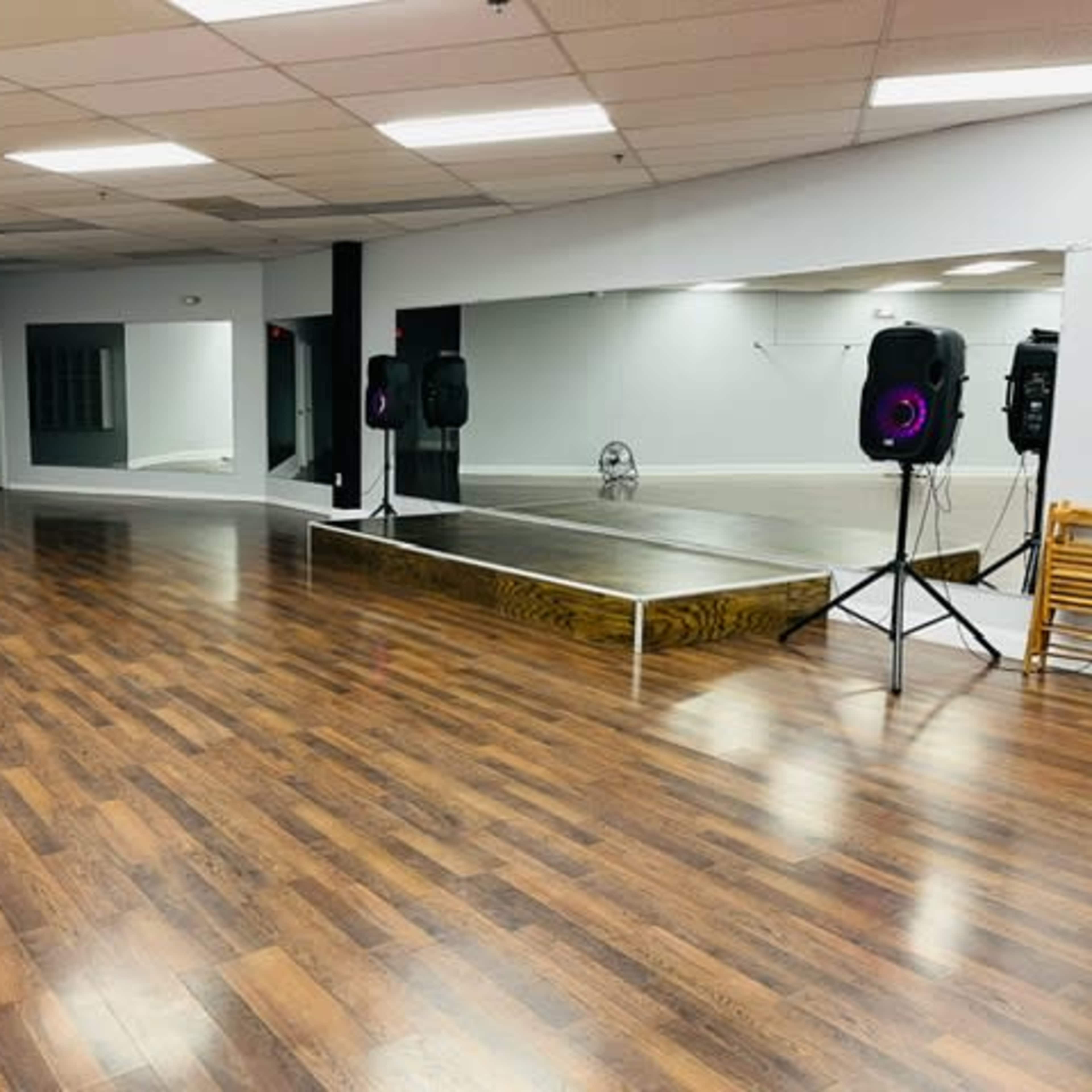 3,300 square foot Dance Fitness Studio Image in Waterbury, Waterbury, CT