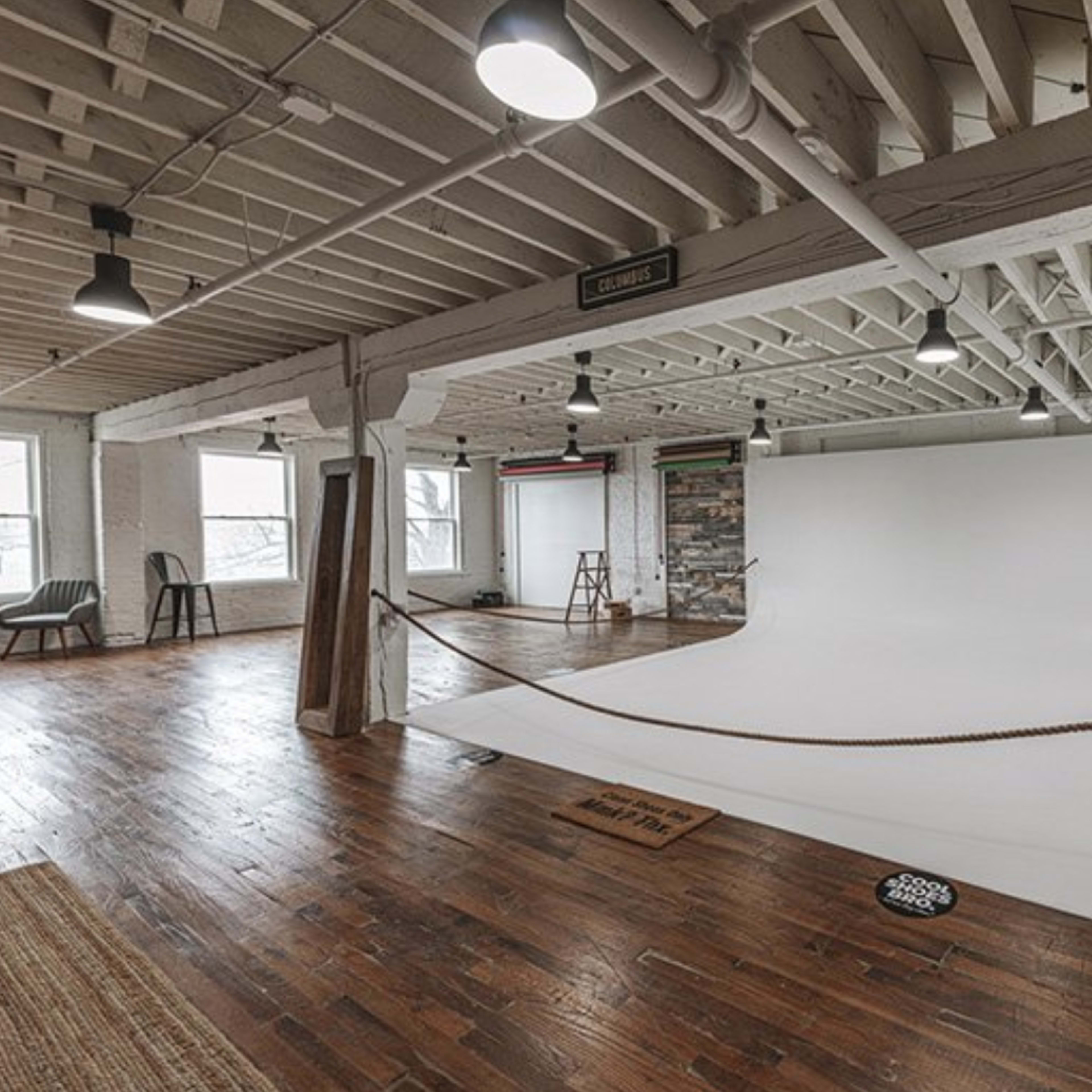Industrial Loft with CYC Wall Image in South Columbus, Columbus, OH