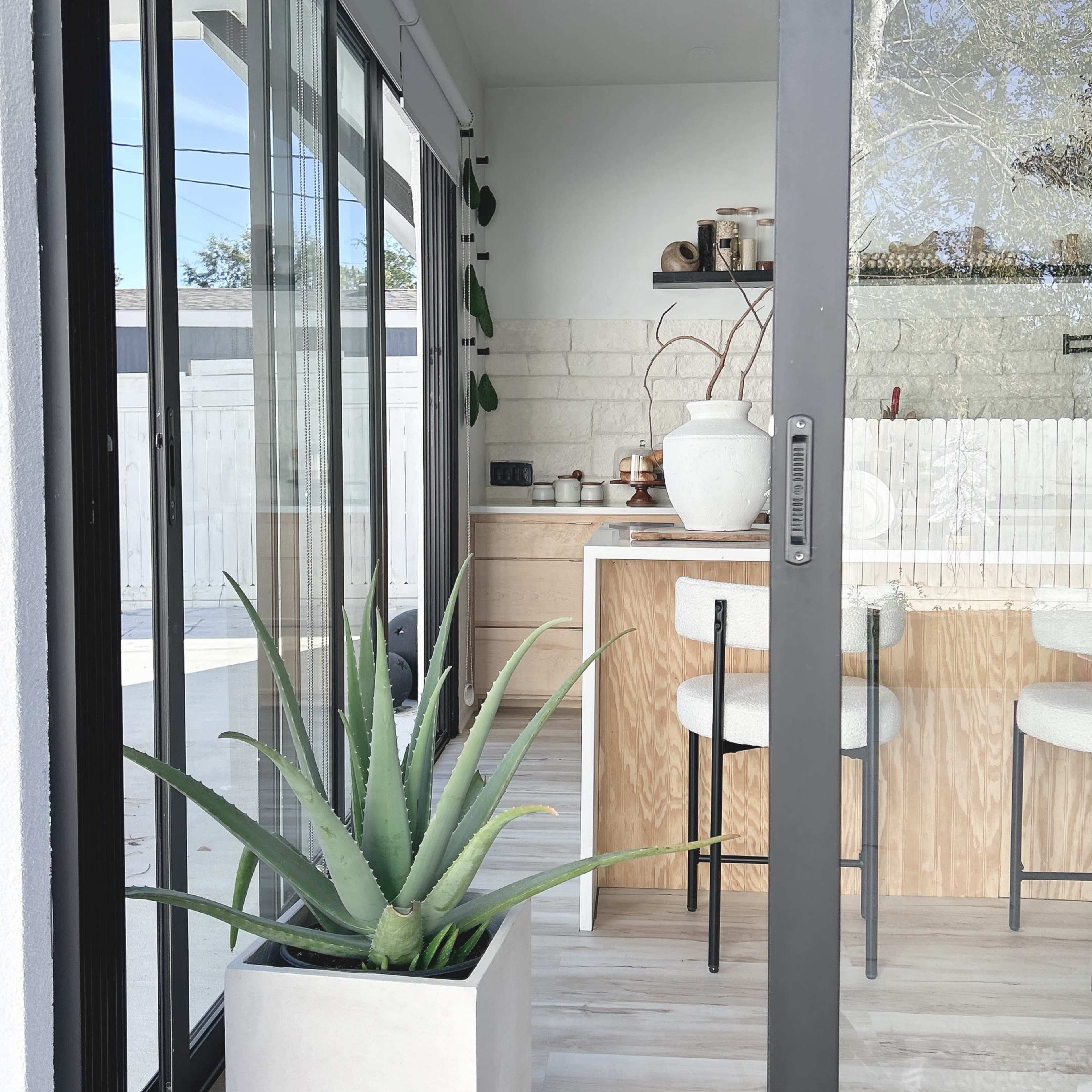 Modern home Image in Porter, Montgomery County, TX