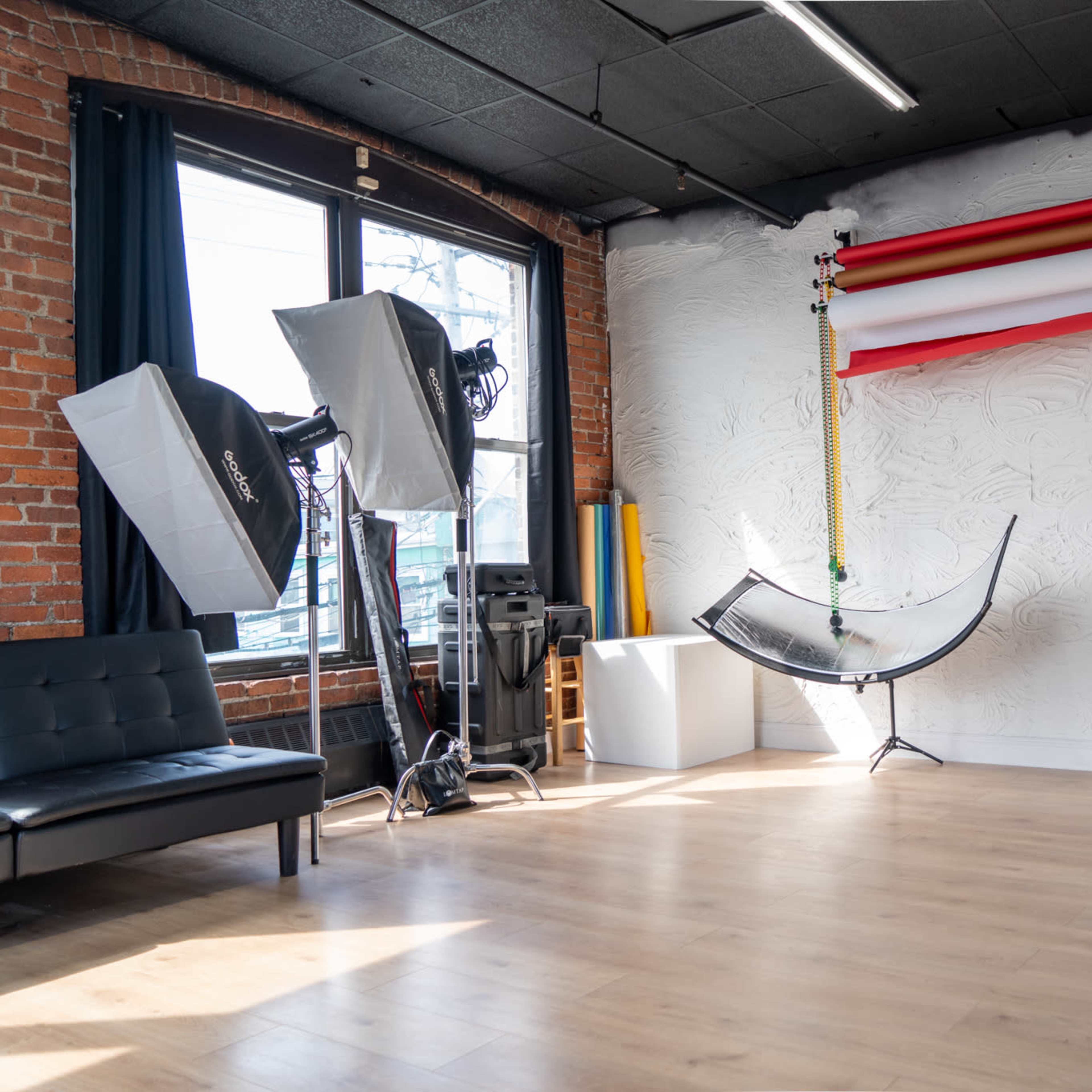 Natural Light Studio in Everett – Perfect for Photo, Video & Content Image in Everett, Everett, MA