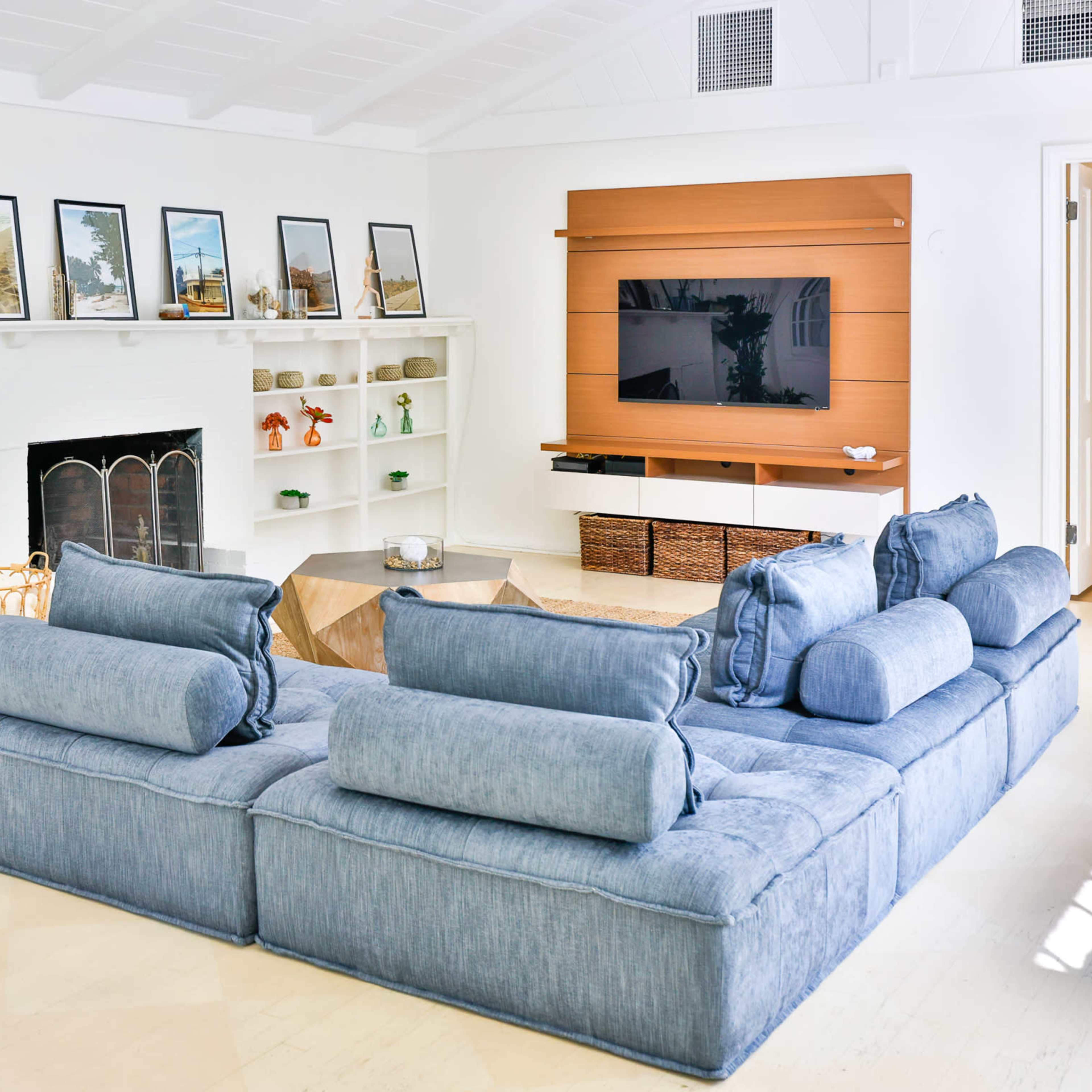 Secret Garden Home with Pool/Spa/5BR Image in Sherman Oaks, Los Angeles, CA