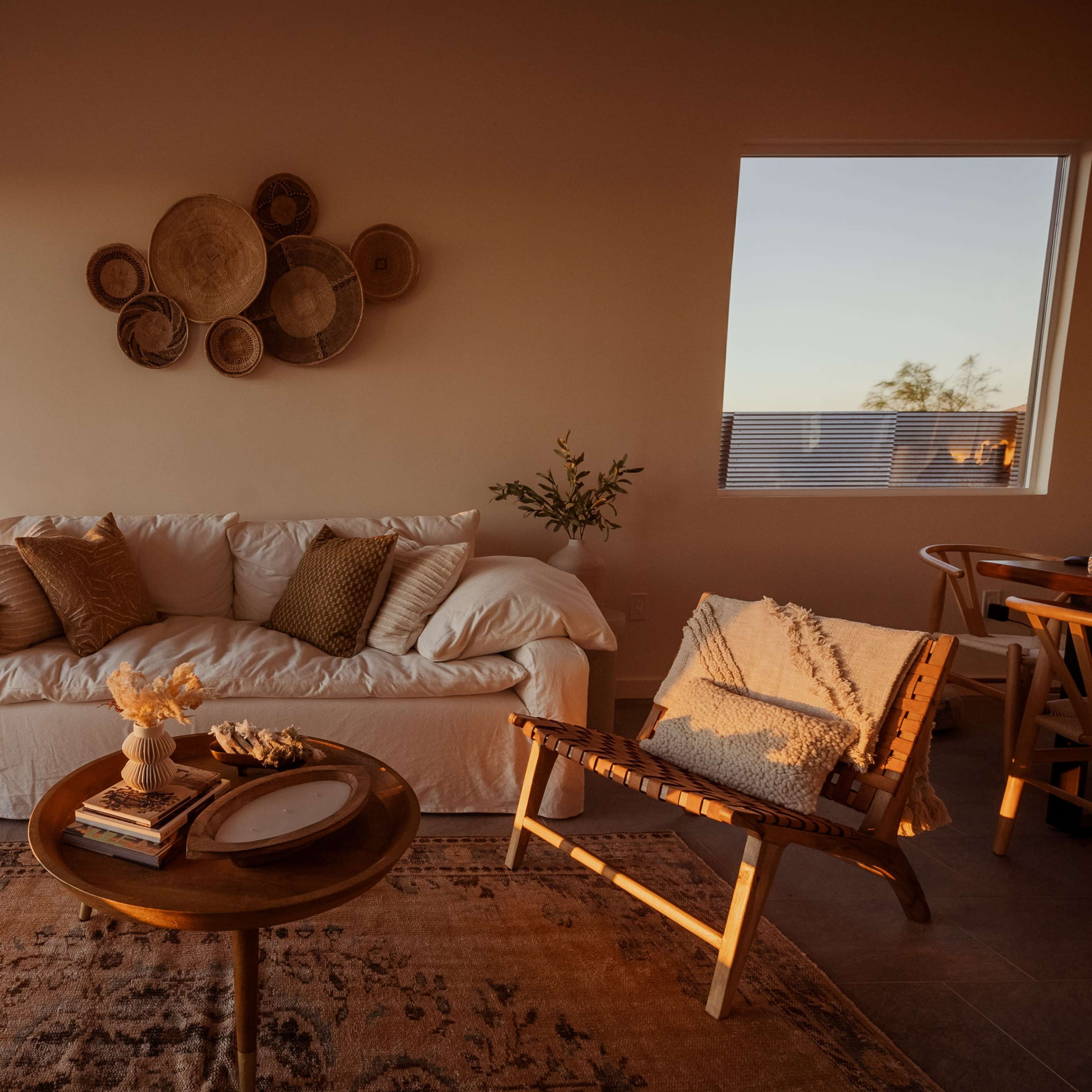 Casa Bella – A private, fully fenced retreat with stunning views and ample space. Image in , Landers, CA