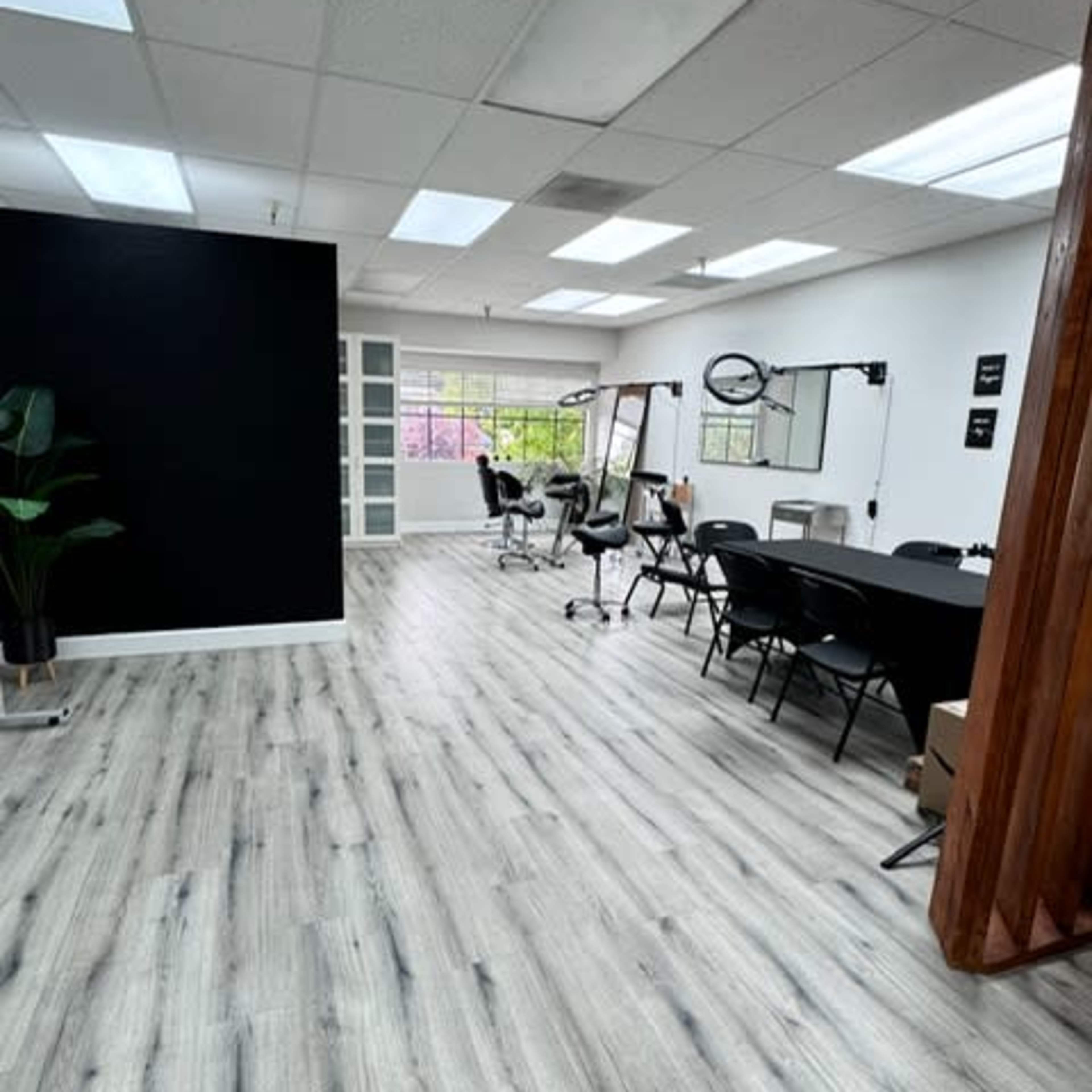 Midtown Studio with Open Concept Image in Pinole, Pinole, CA