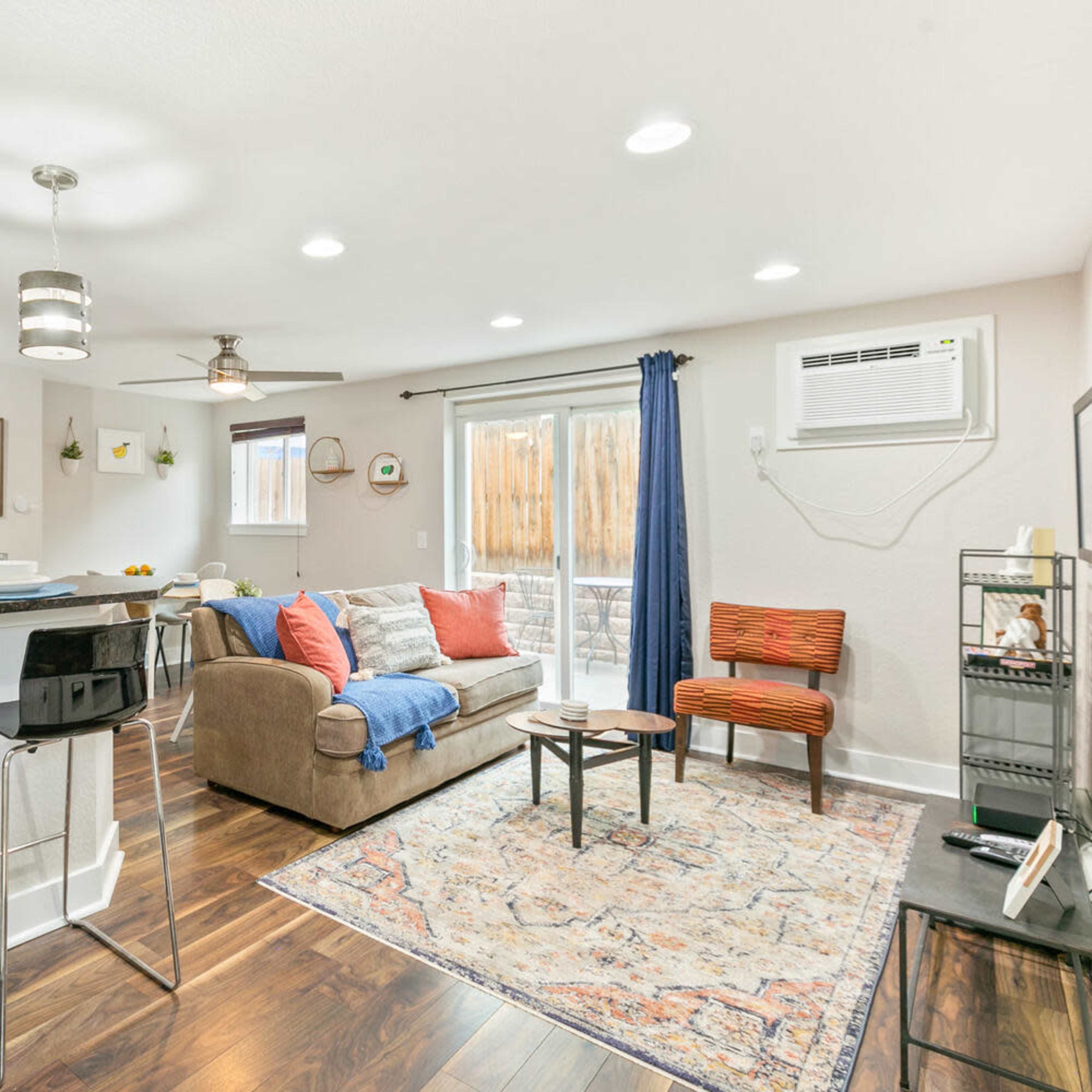 Contemporary Condo Image in Speer, Denver, CO
