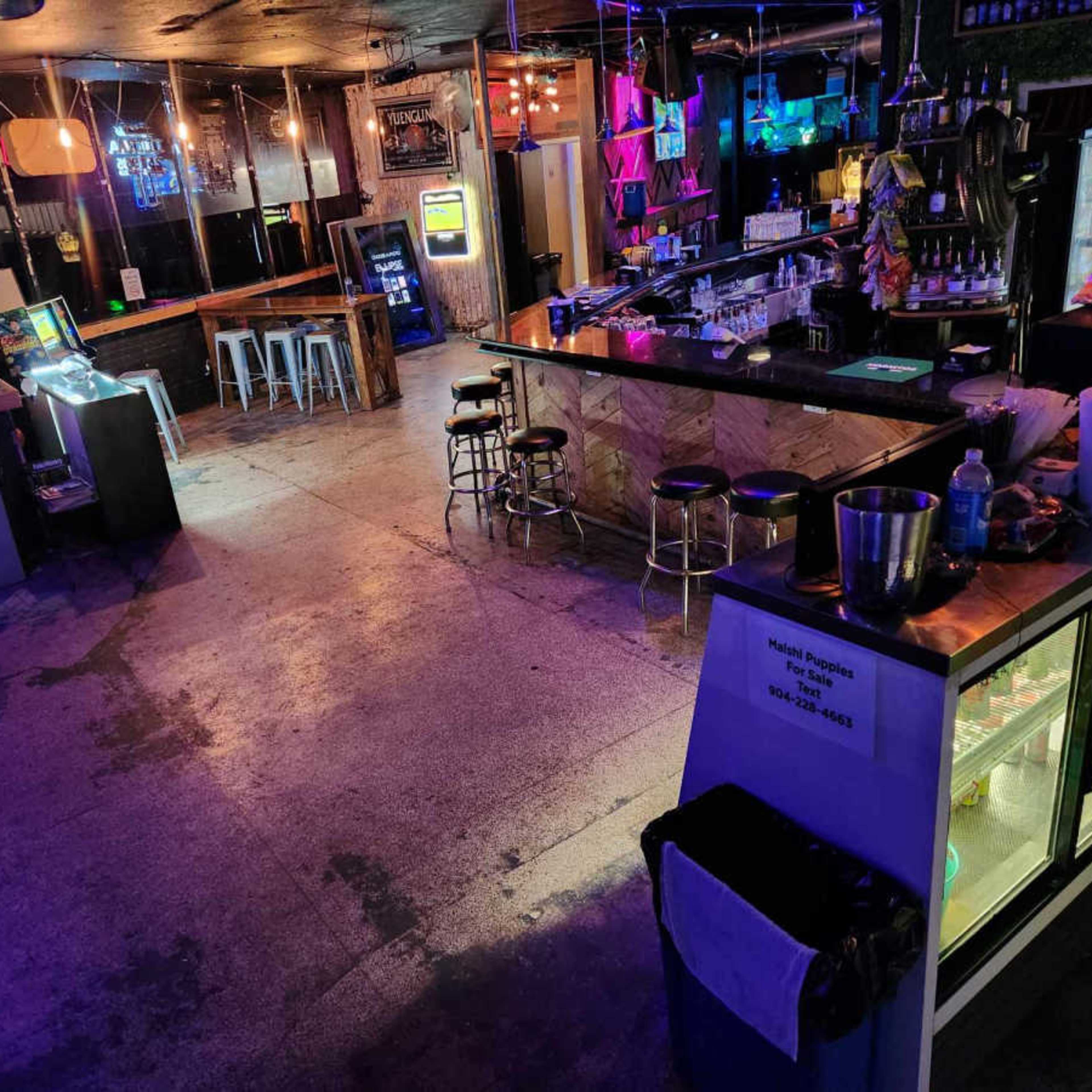 Beautiful Nightclub / Event Space Bars~Stage~Covered Patio~DJs~Photobooths Image in Fairfax, Jacksonville, FL