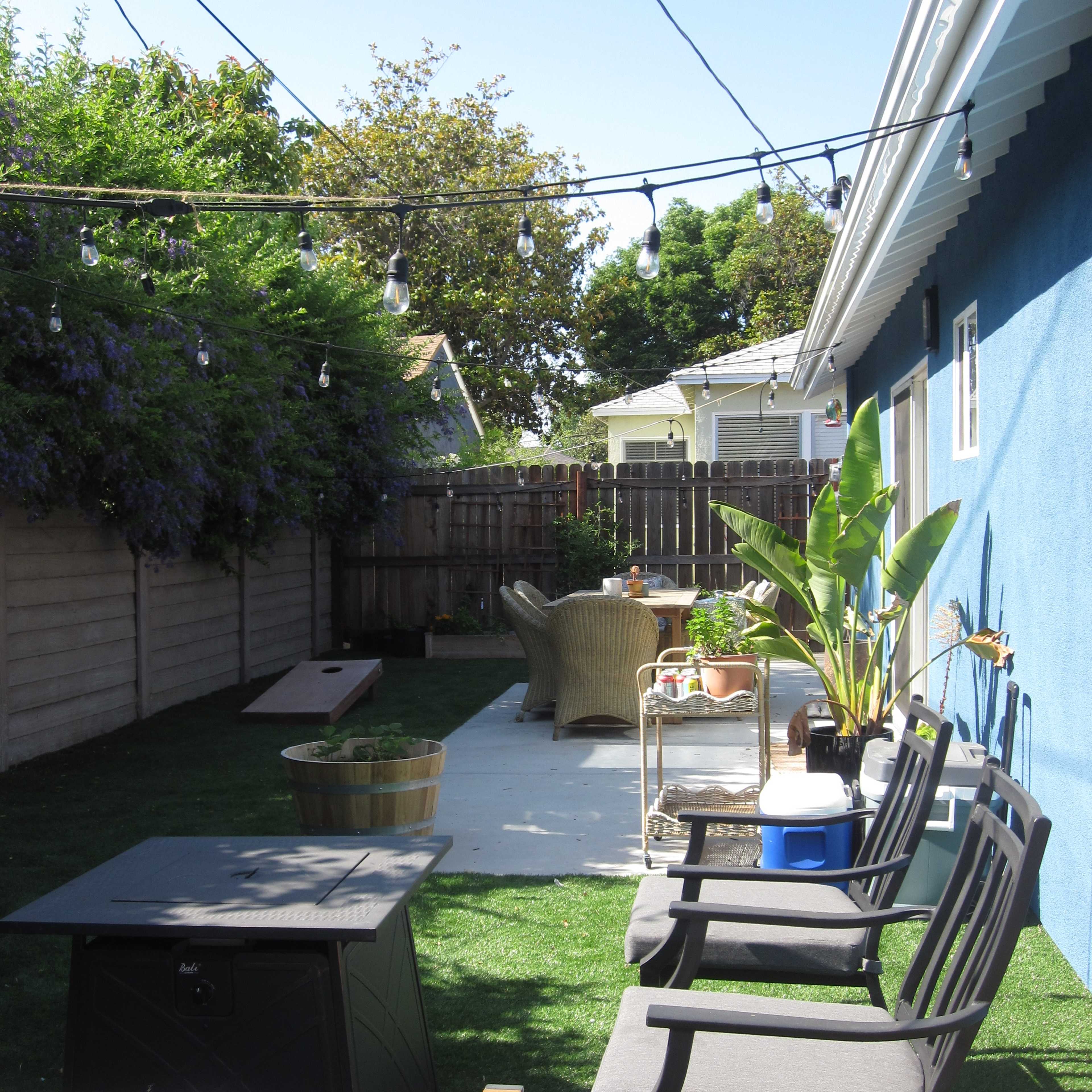 The Blue Bungalow Image in Lake Balboa, Los Angeles, CA