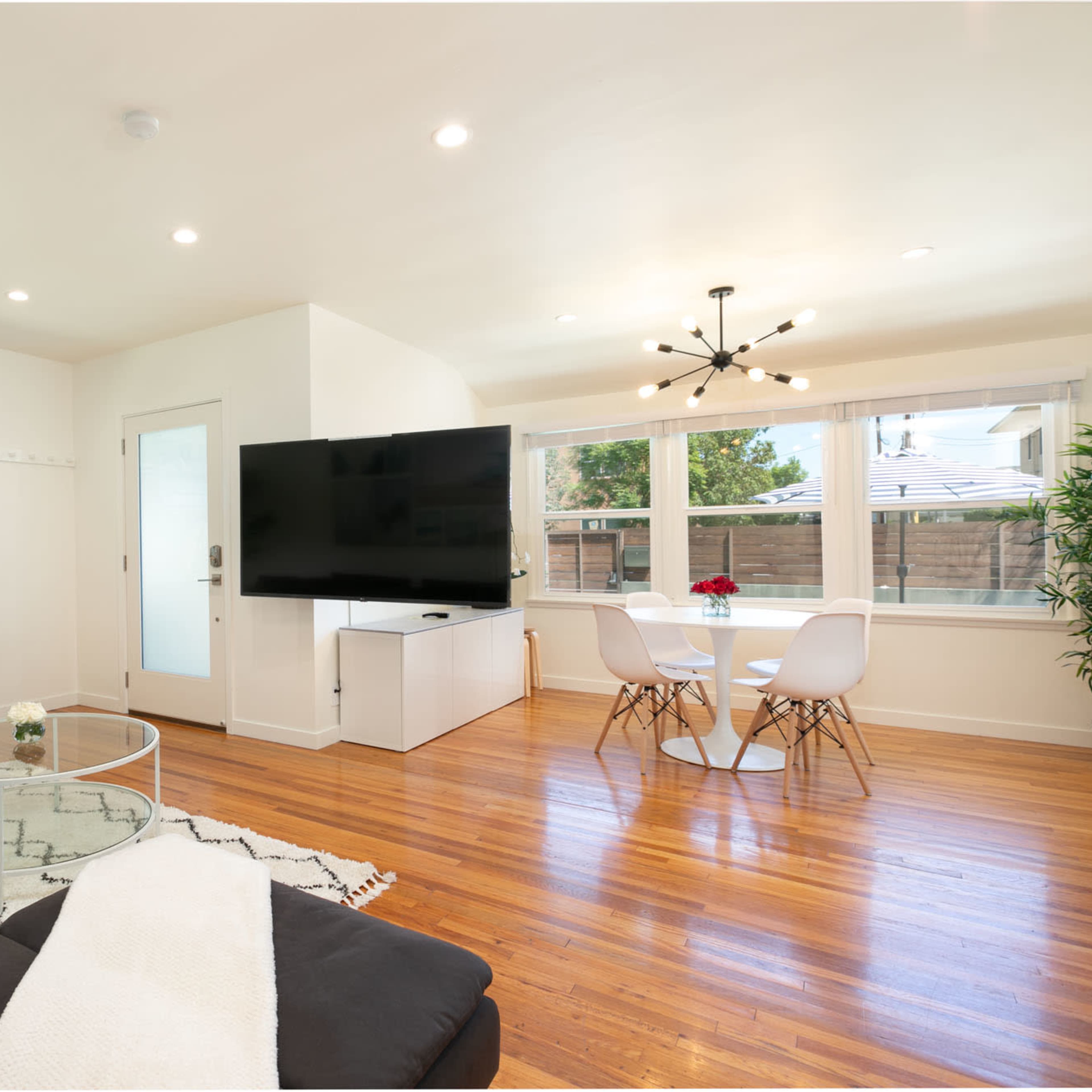 Stunning Venice Home with Private Yard & Deck Image in Venice, Los Angeles, CA
