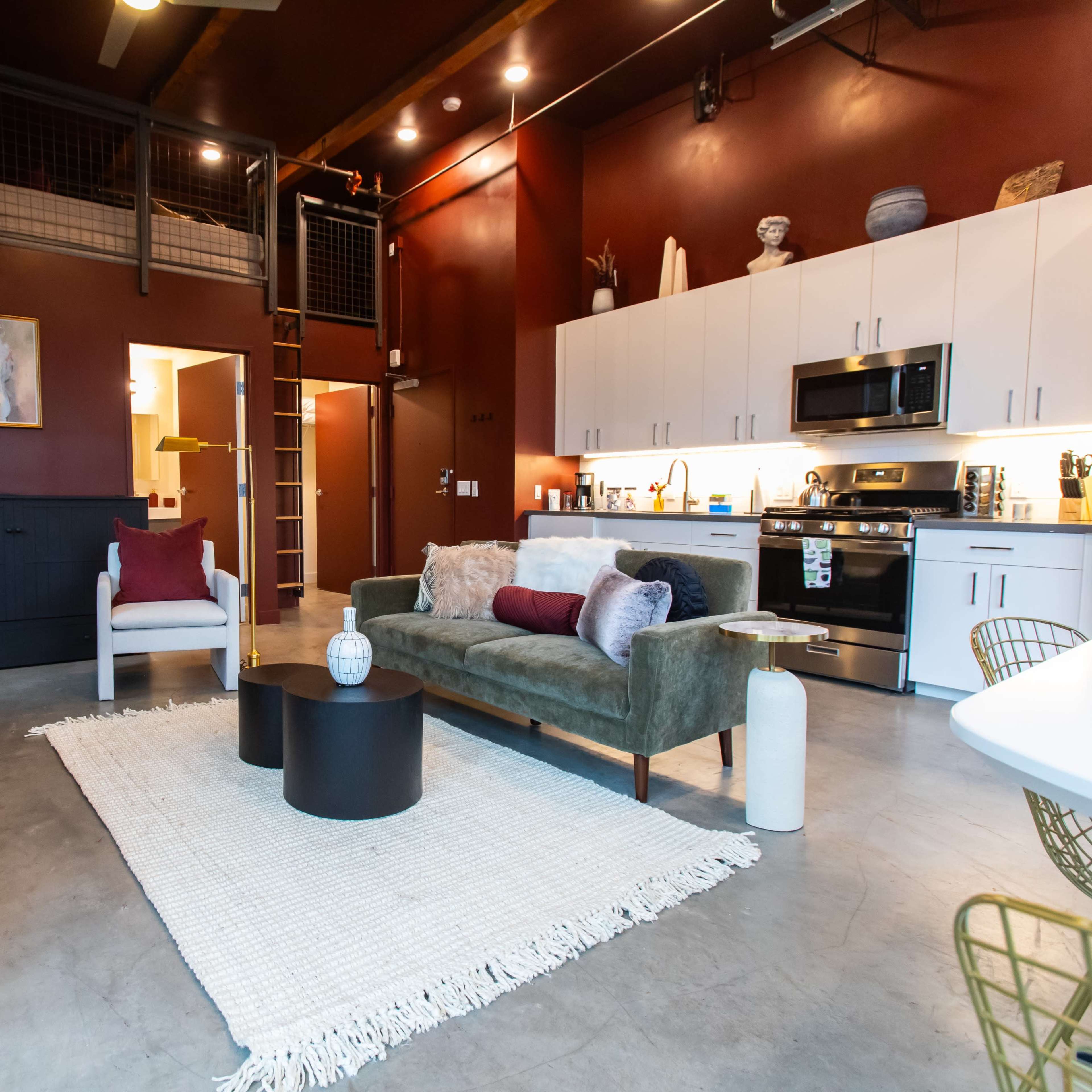 Studio Loft | Garage Door | Murphy Bed | DTSA | AC Image in Lacy, Santa Ana, CA