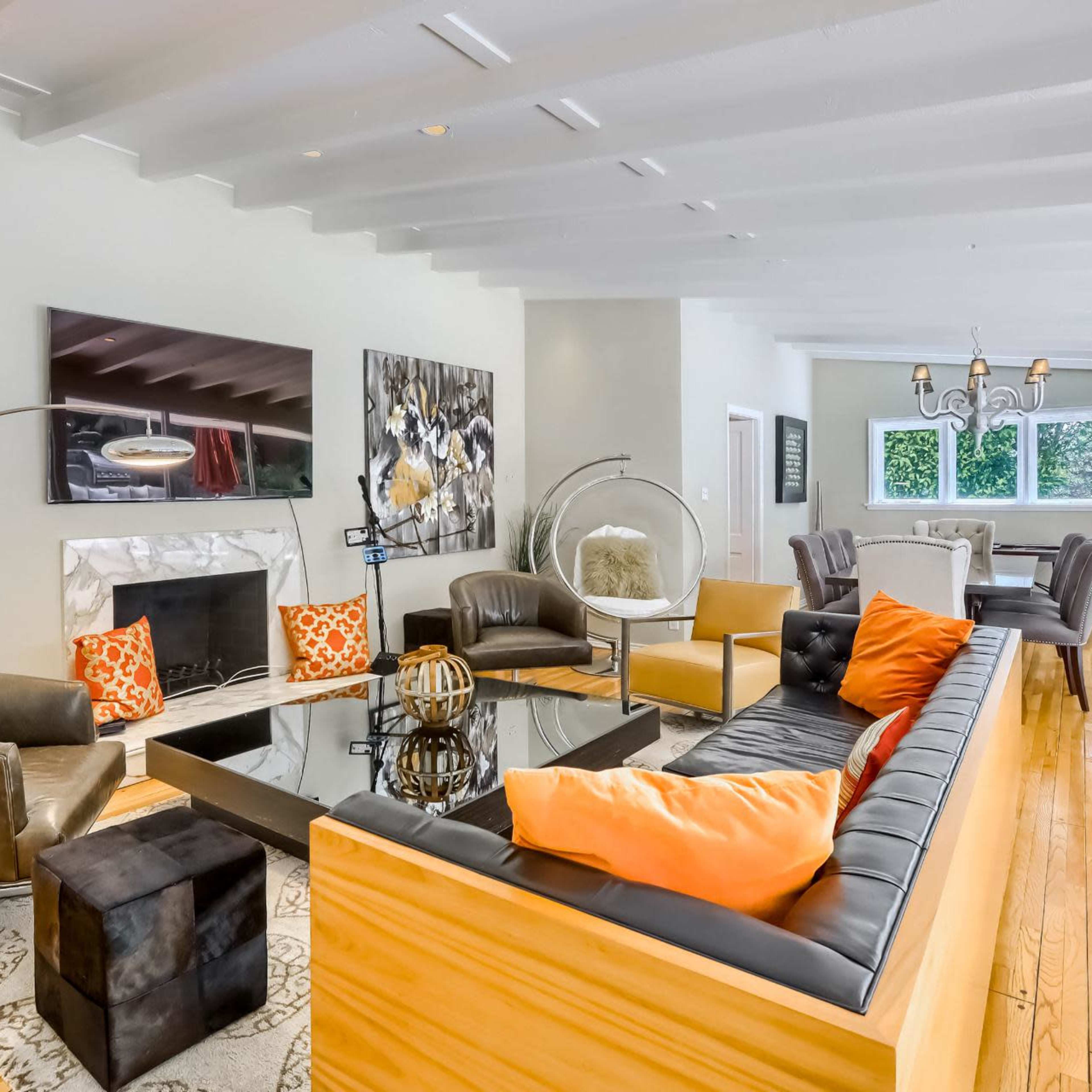 Los Angeles bright House with stunning pool and scenic backyard Image in Bel Air, Los Angeles, CA