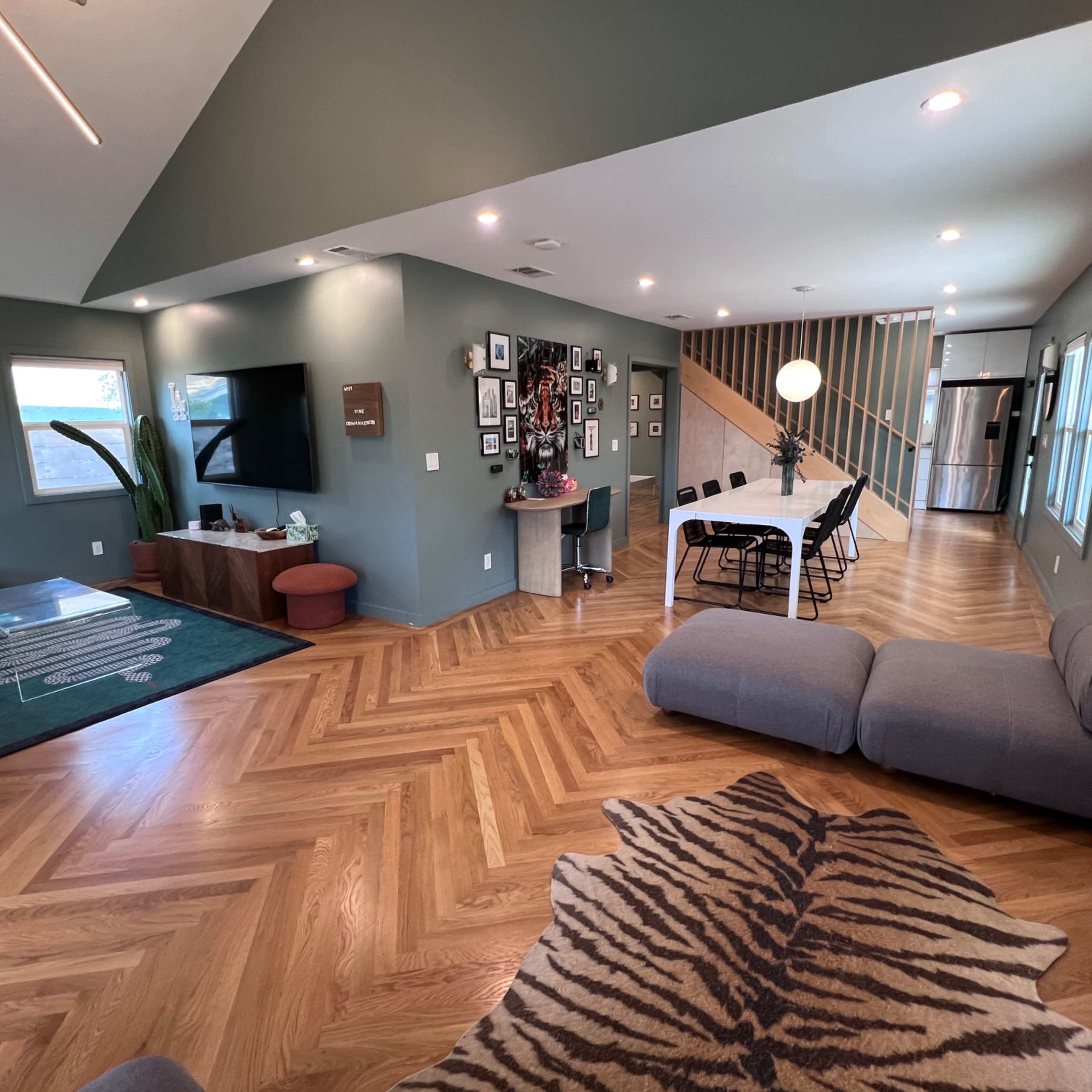 Modern Craftsman home in downtown Glendale Image in Pacific - Edison, Glendale, CA